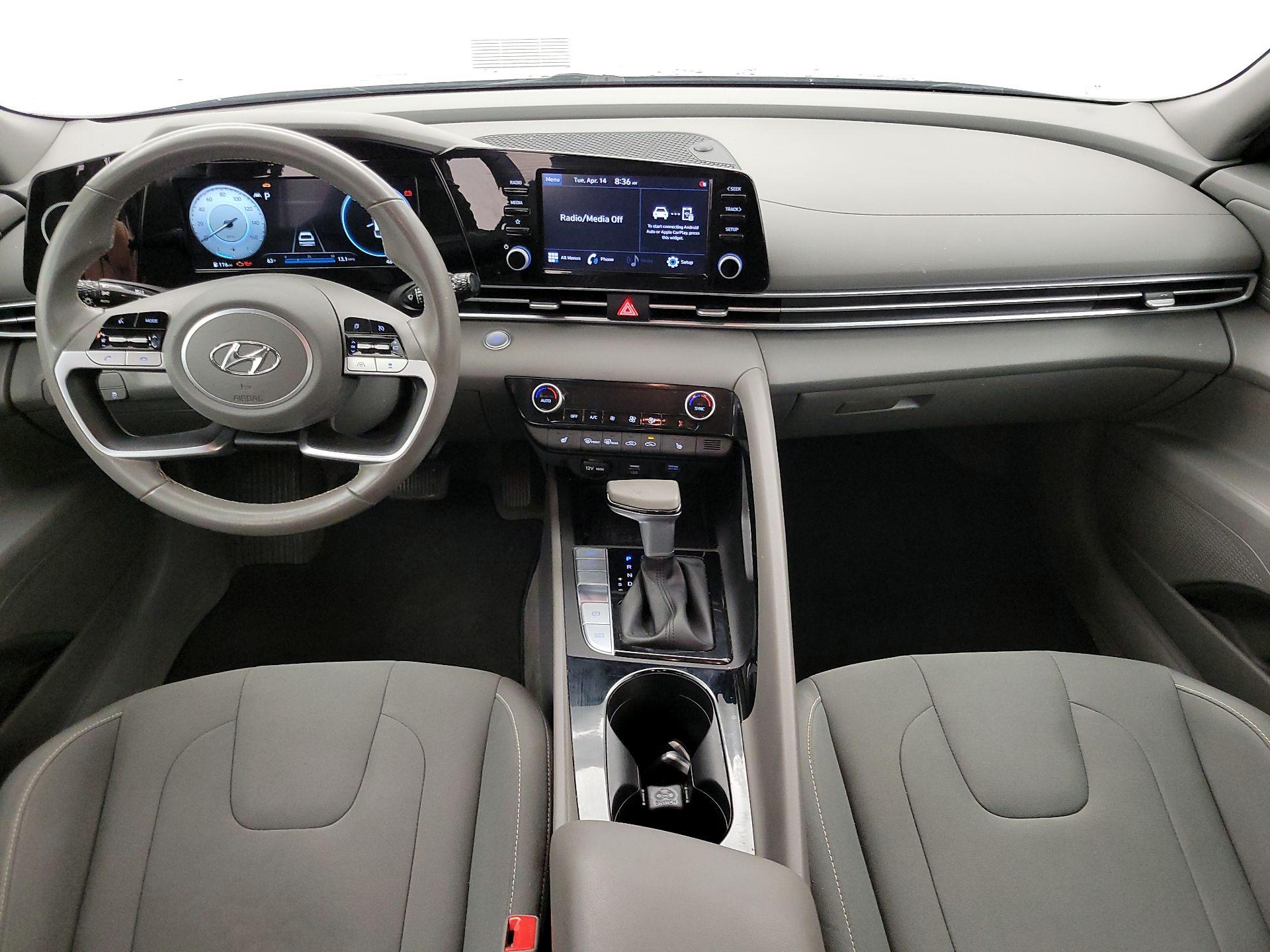 Thumbnail: 2022 Hyundai Elantra - 9