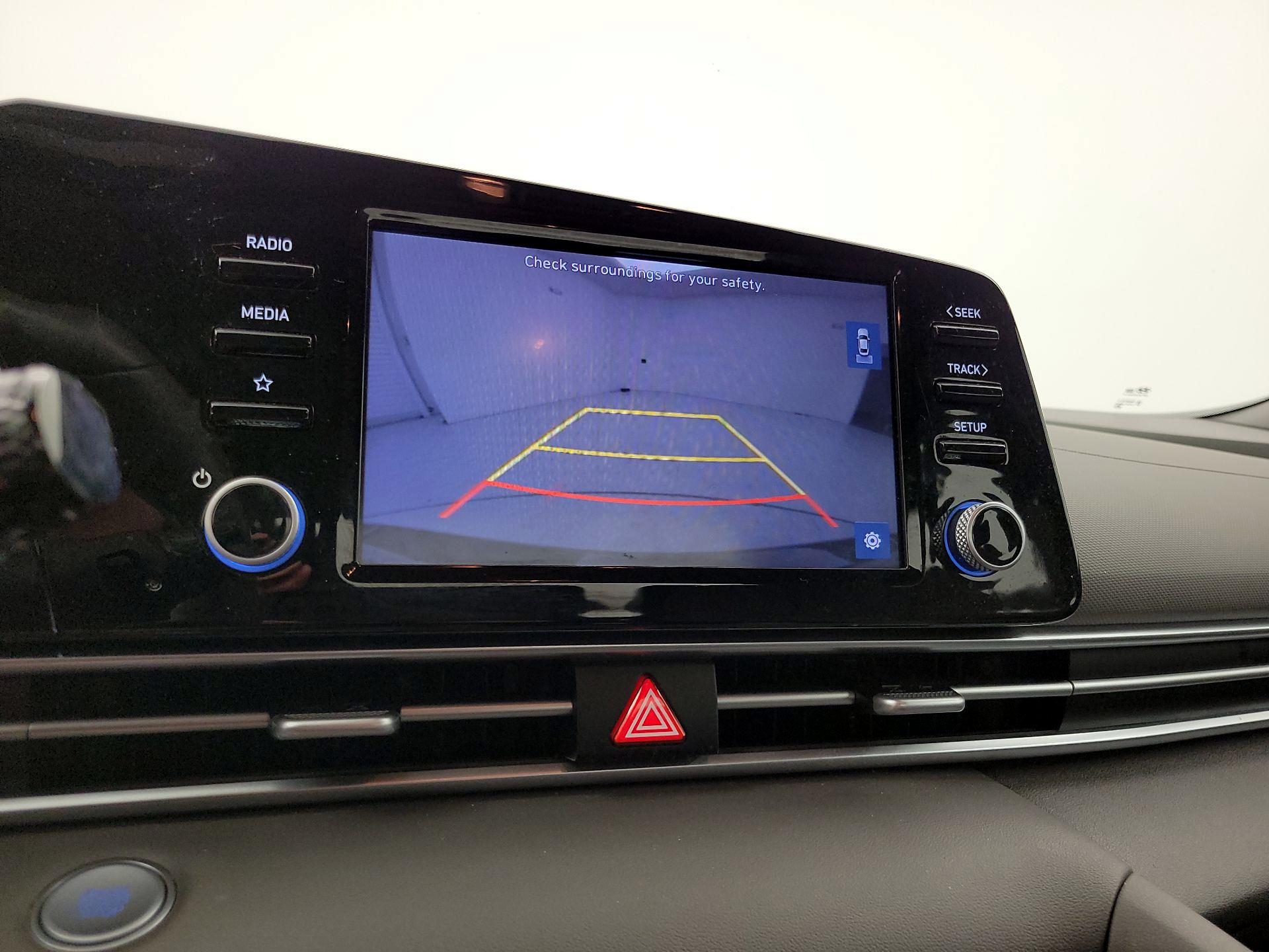 Thumbnail: 2022 Hyundai Elantra - 14