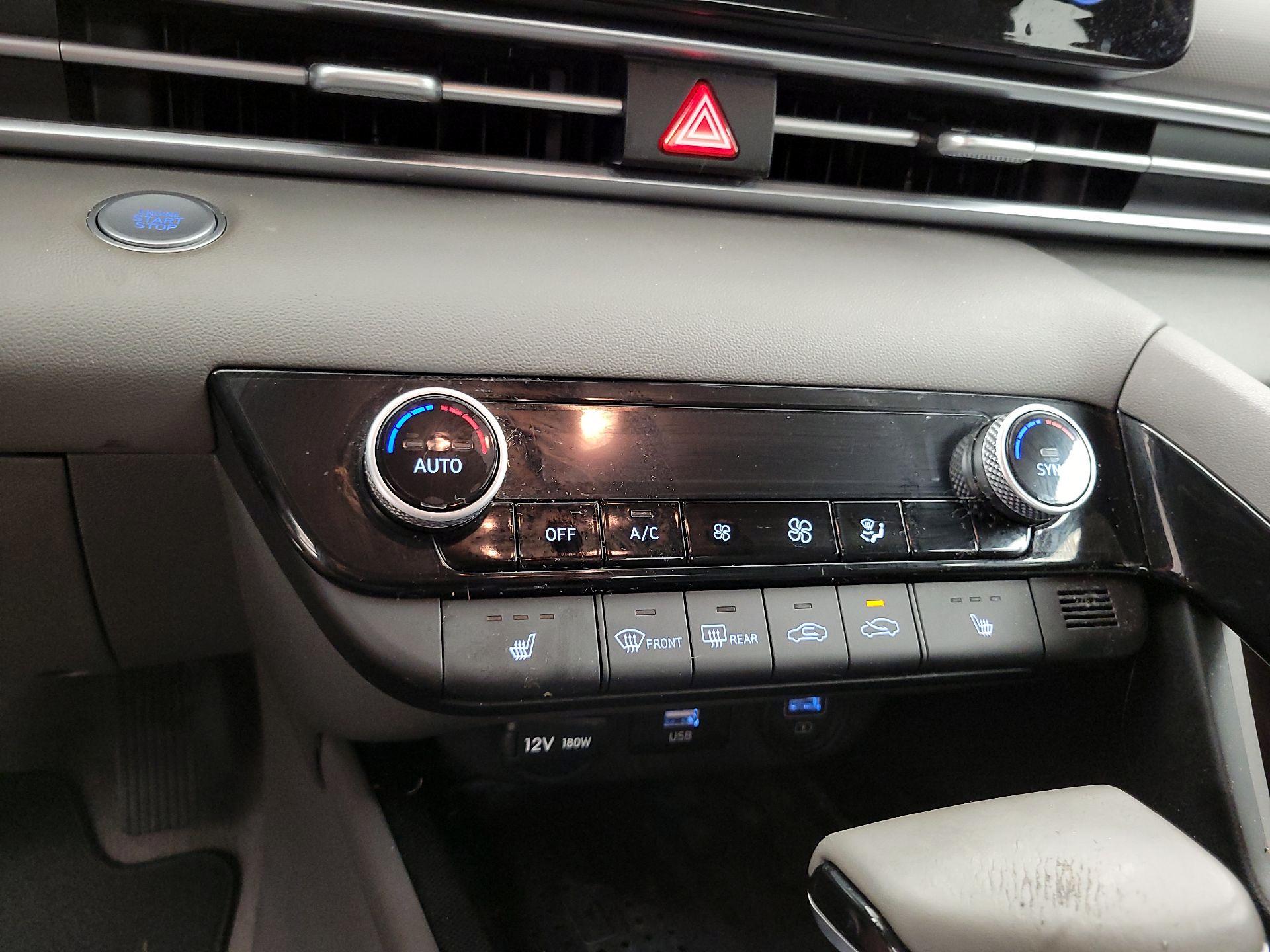 Thumbnail: 2022 Hyundai Elantra - 16