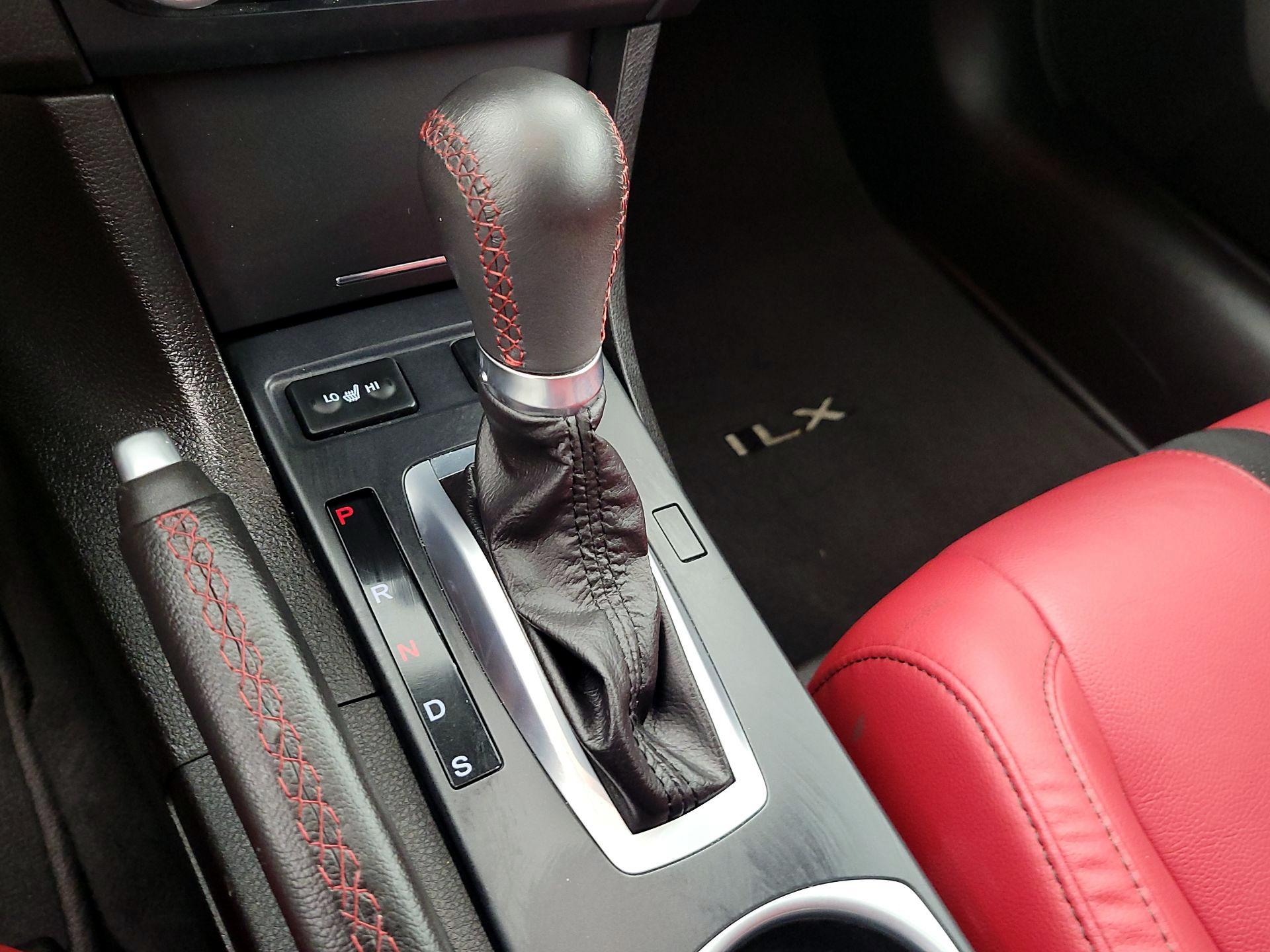 Thumbnail: 2021 Acura ILX - 17