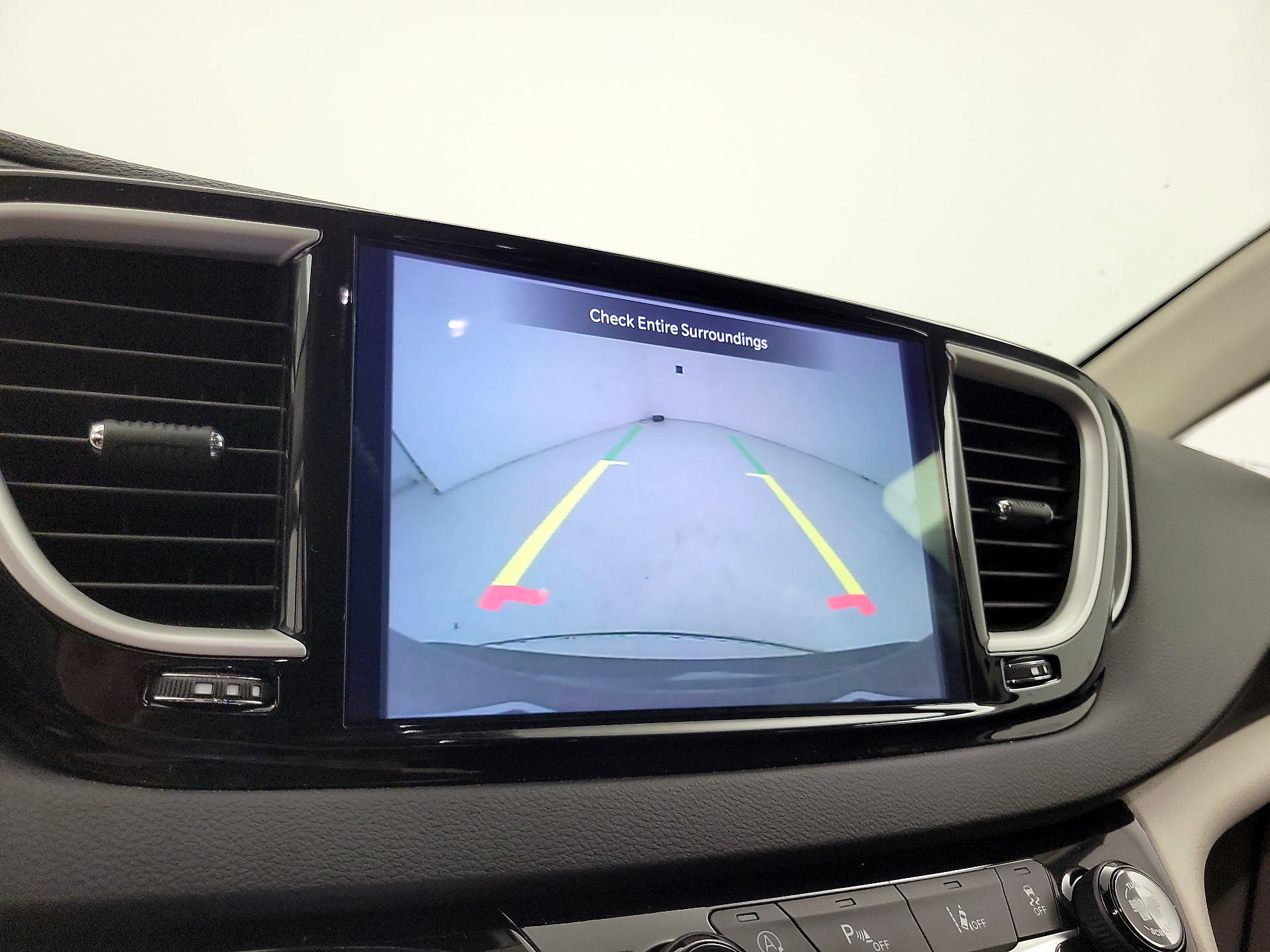 Thumbnail: 2023 Chrysler Pacifica - 14