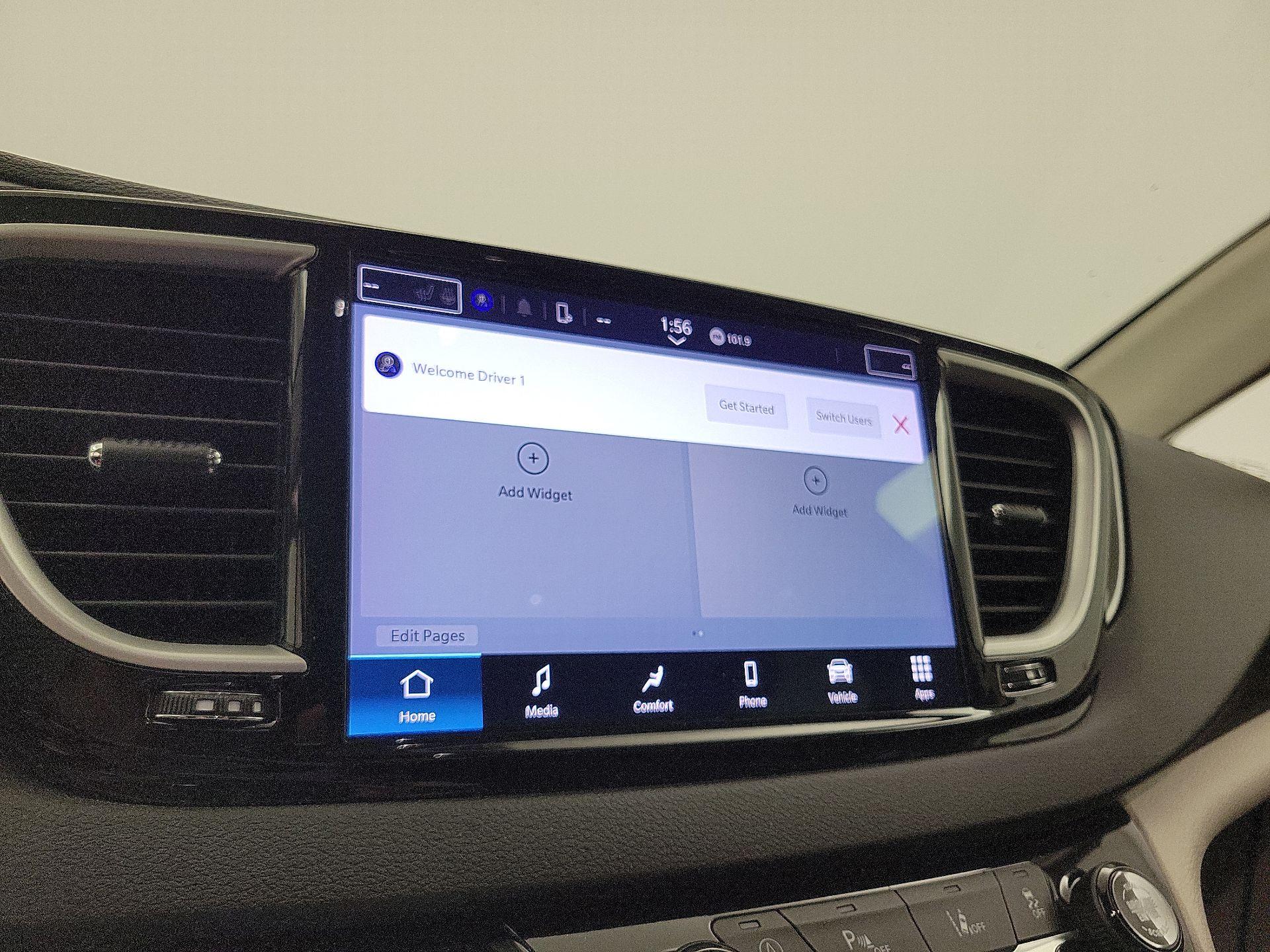 Thumbnail: 2023 Chrysler Pacifica - 15