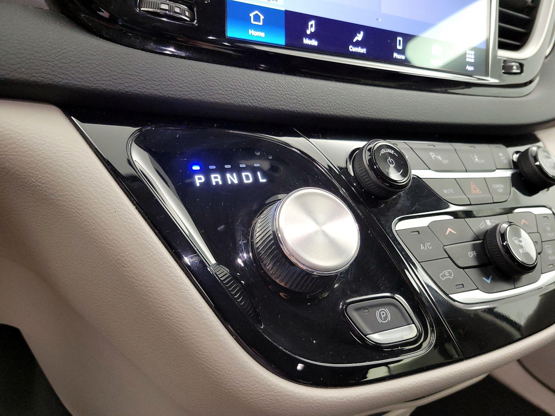 Thumbnail: 2023 Chrysler Pacifica - 17