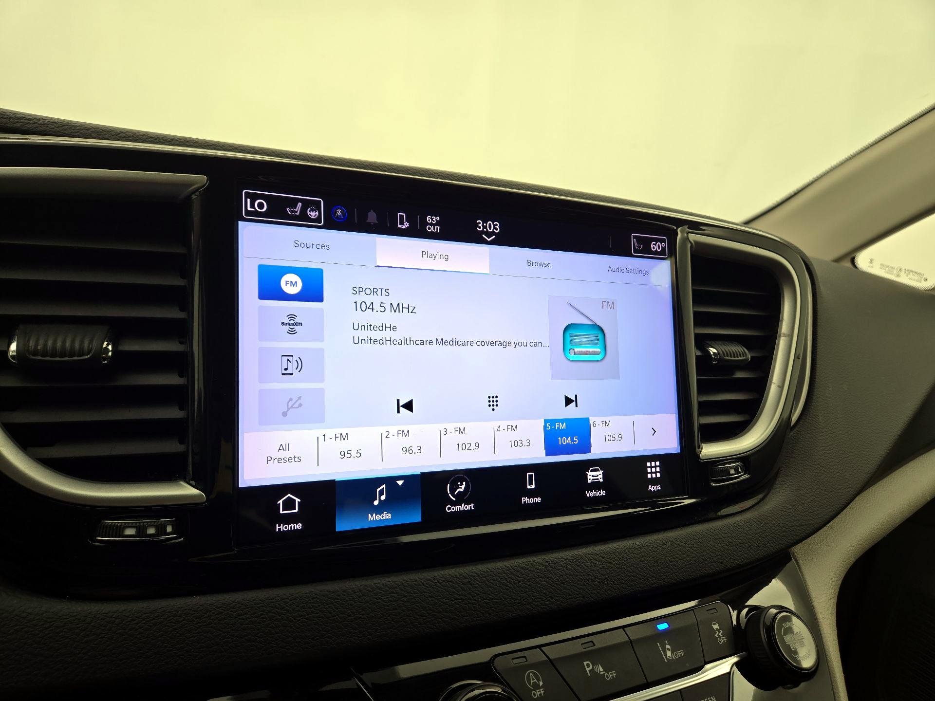 Thumbnail: 2023 Chrysler Pacifica - 15