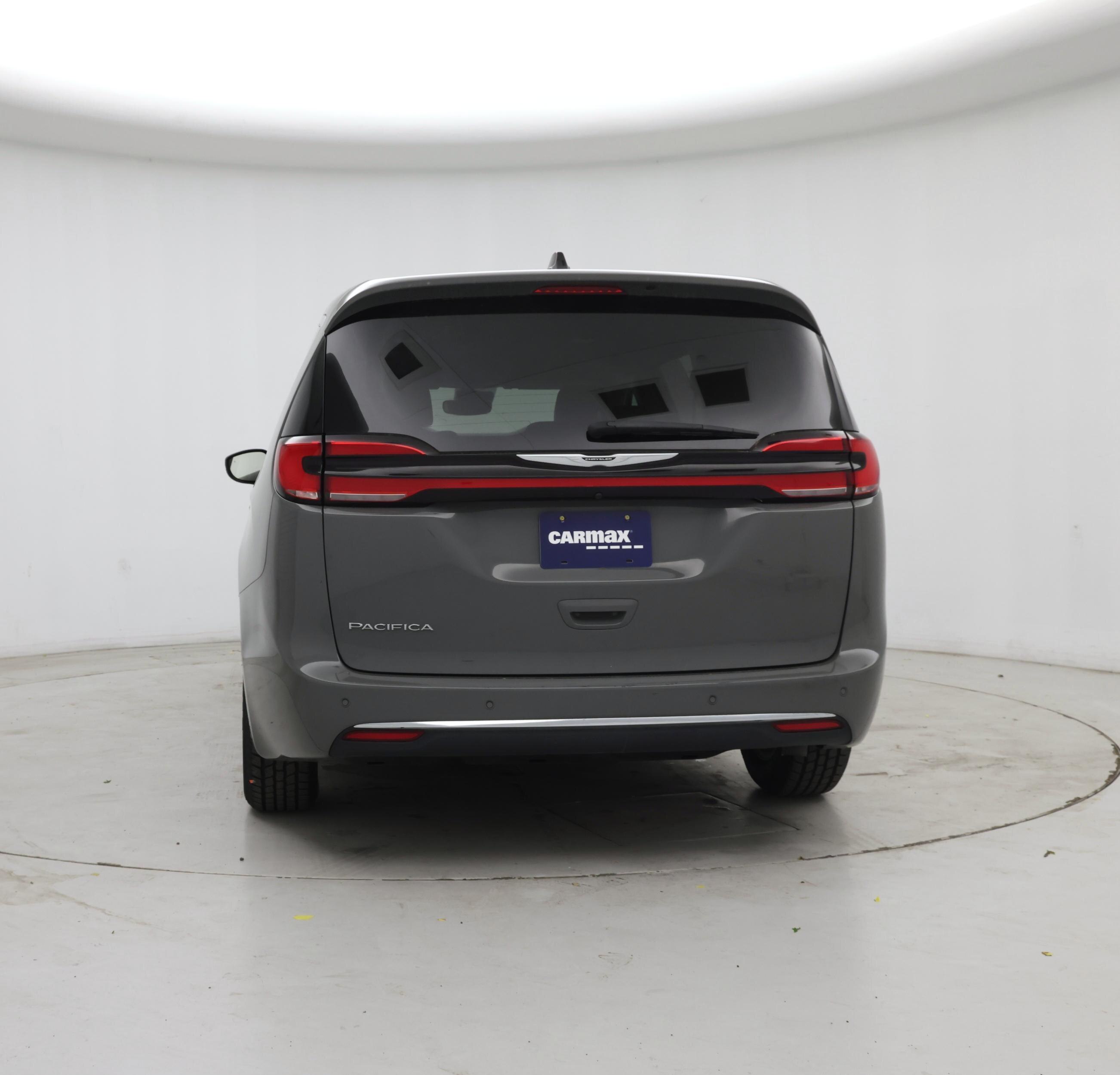 Thumbnail: 2023 Chrysler Pacifica - 6