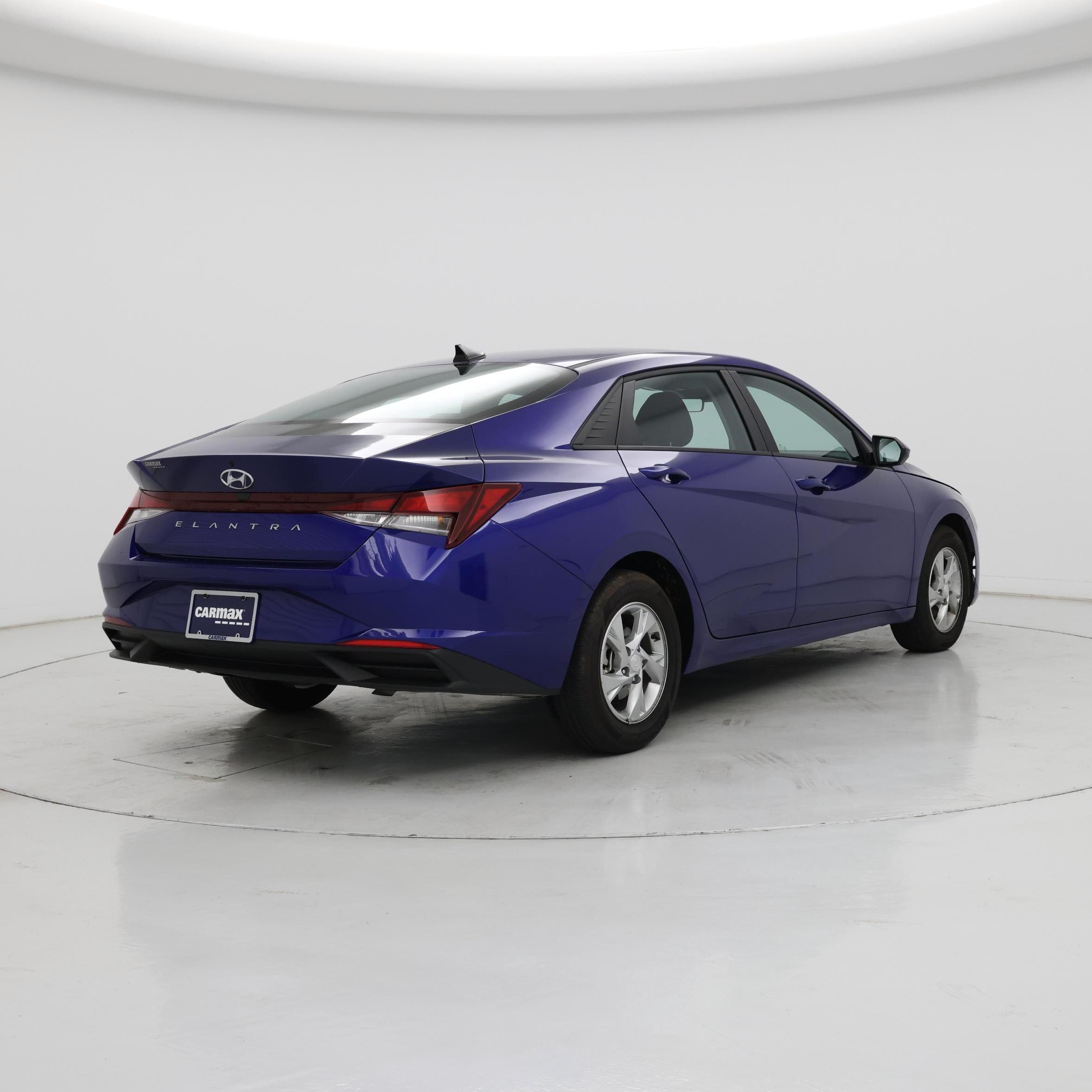 Thumbnail: 2023 Hyundai Elantra - 8