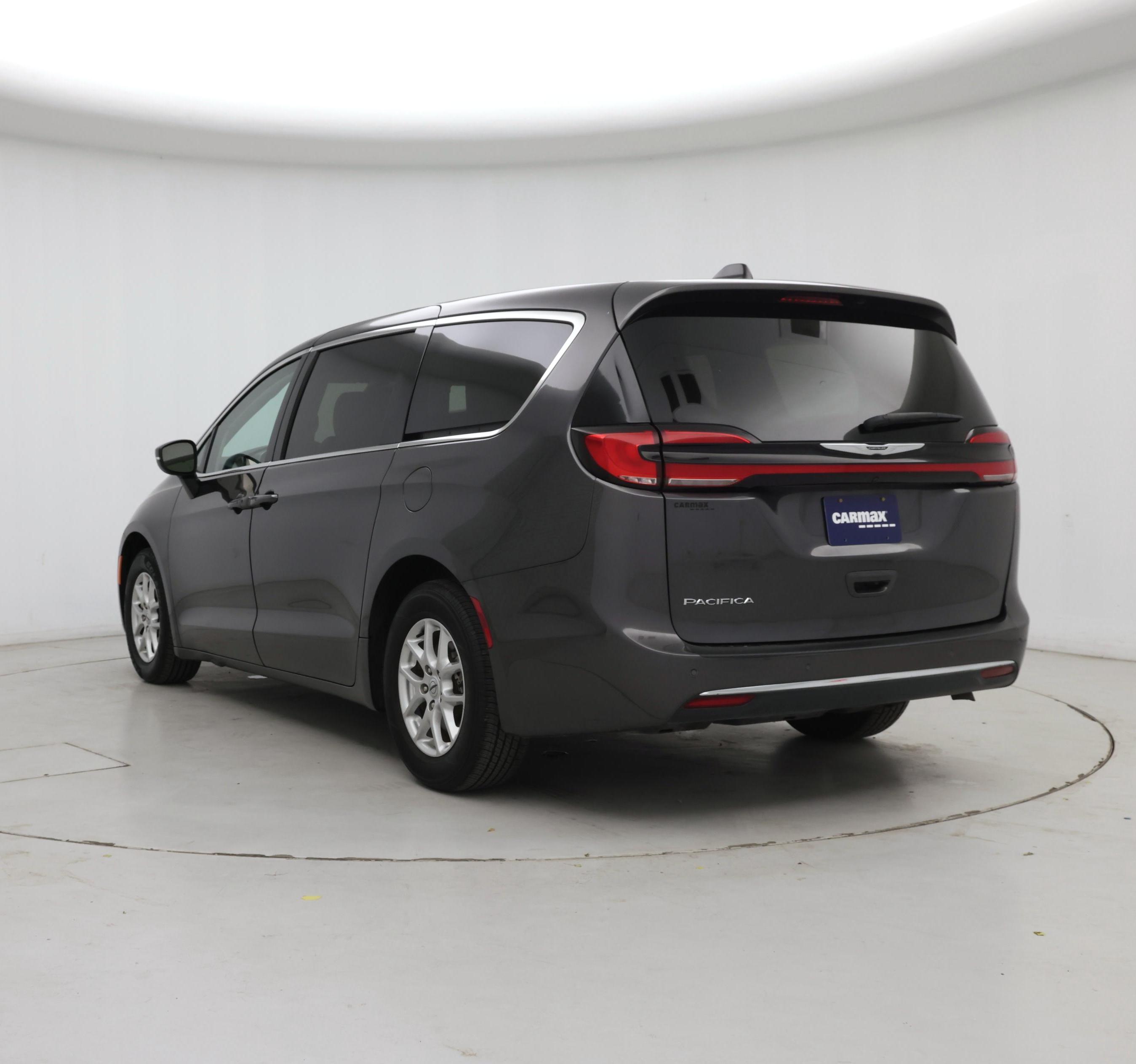 Thumbnail: 2023 Chrysler Pacifica - 2
