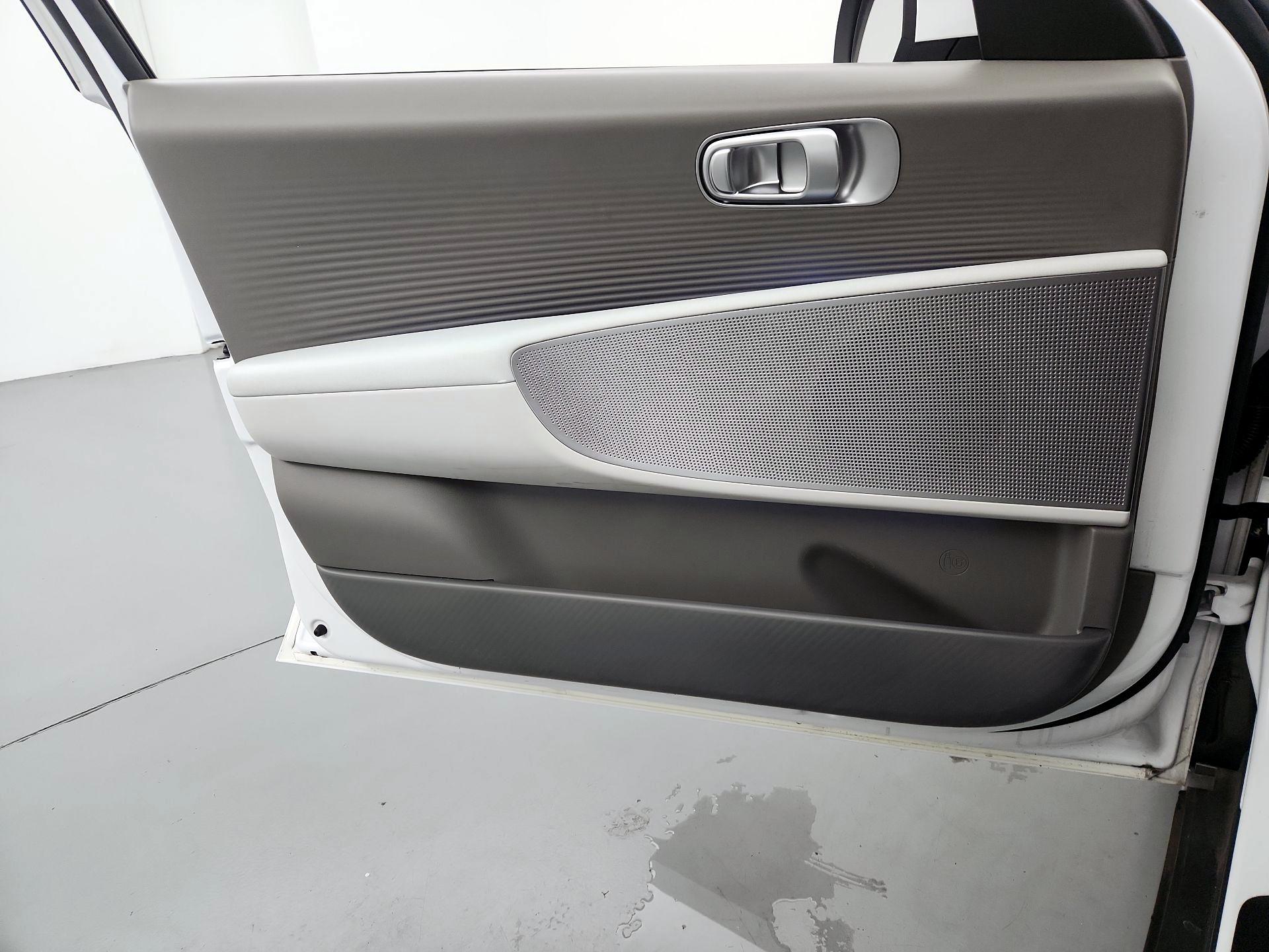 Thumbnail: 2024 Hyundai Ioniq 6 - 12