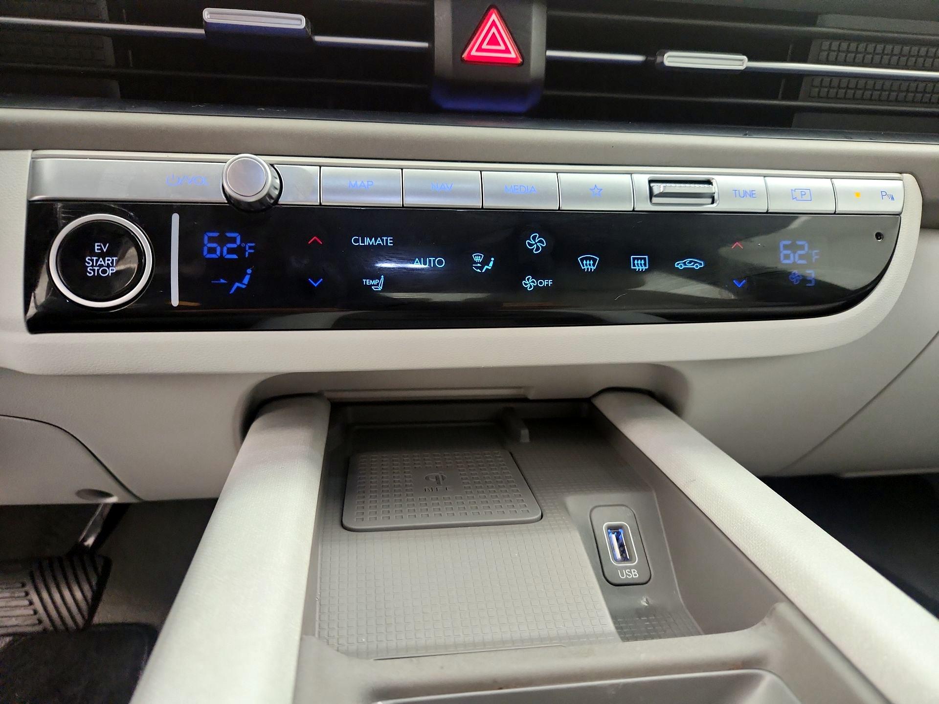 Thumbnail: 2024 Hyundai Ioniq 6 - 17