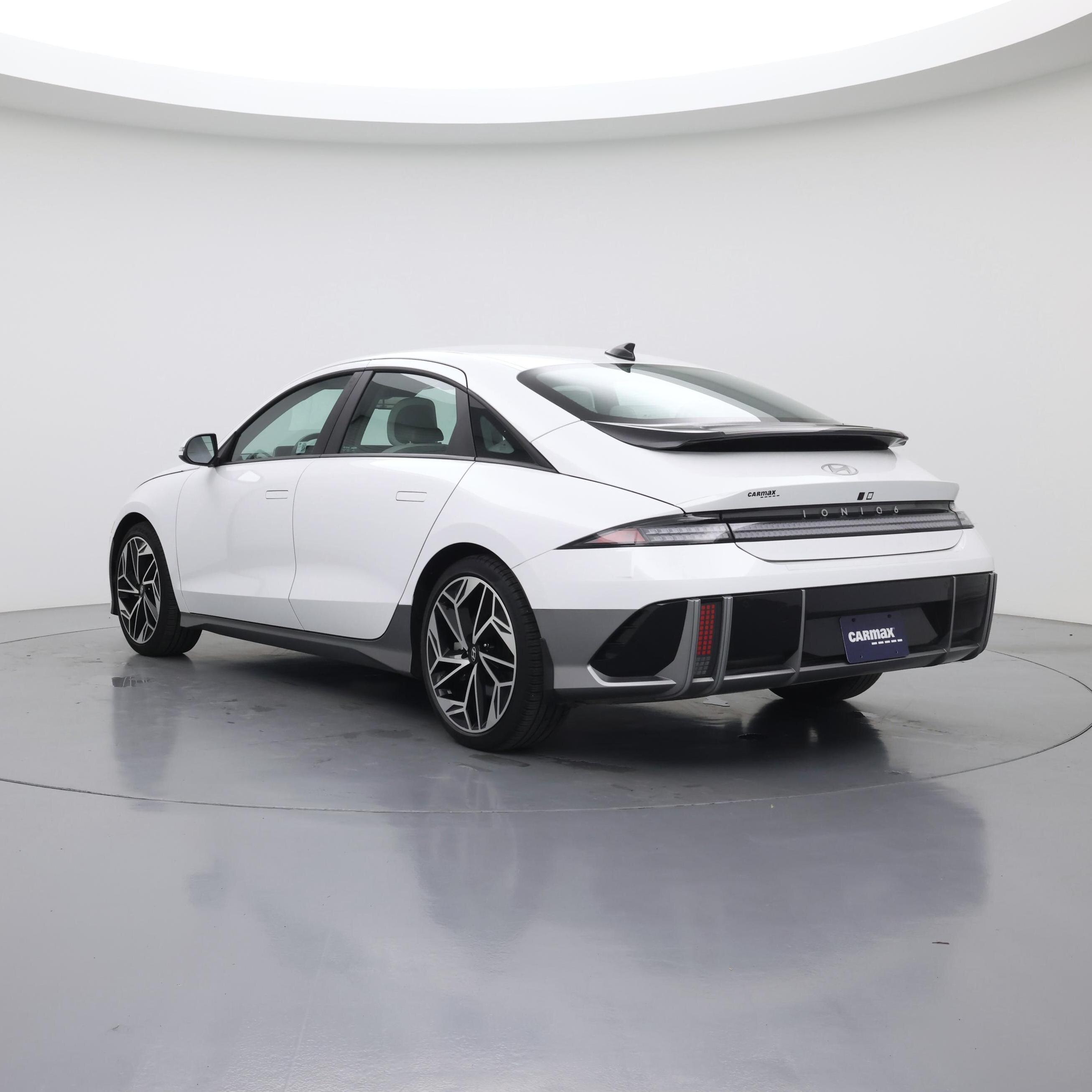 Thumbnail: 2024 Hyundai Ioniq 6 - 2