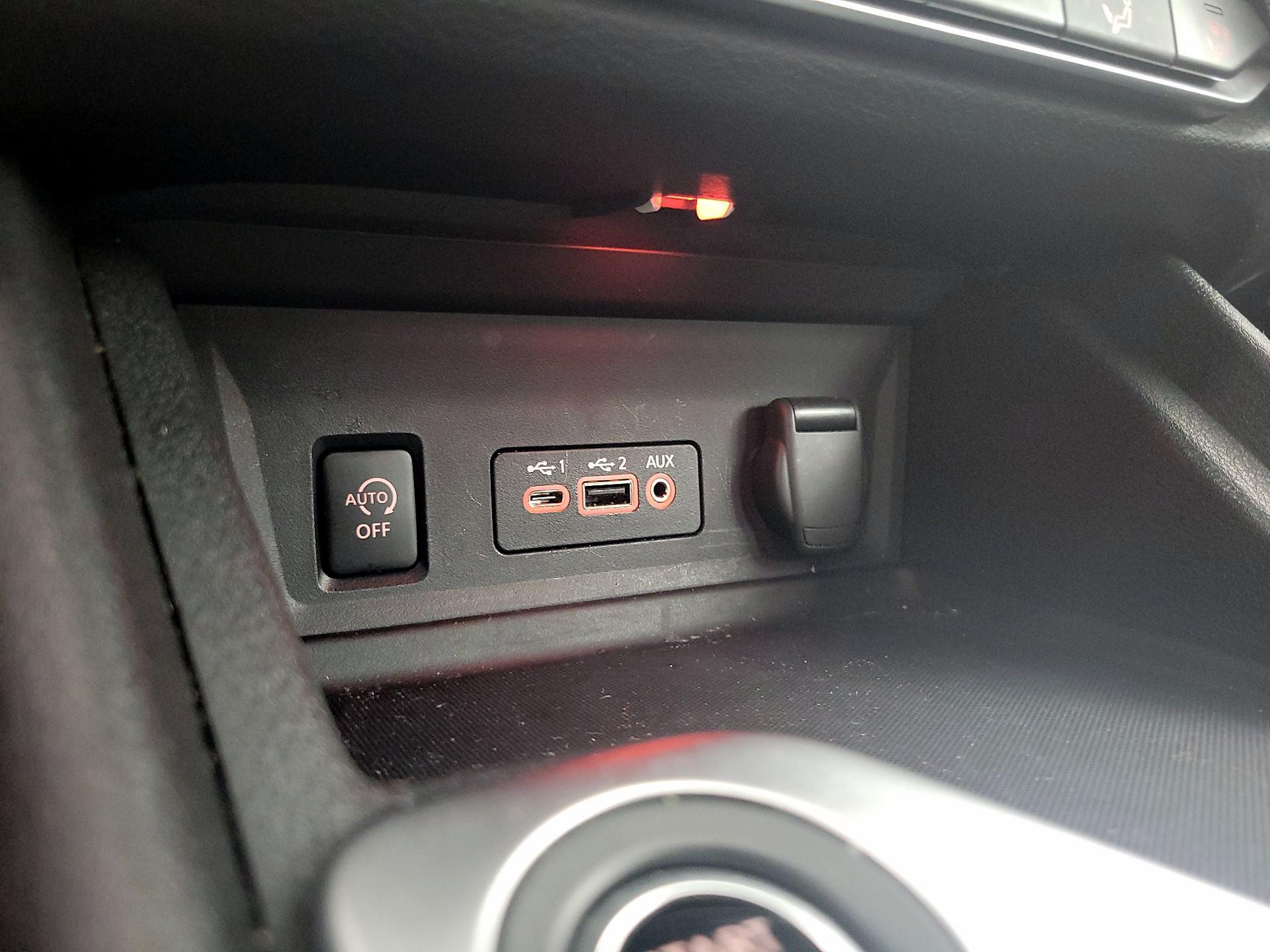 Thumbnail: 2024 Nissan Sentra - 18