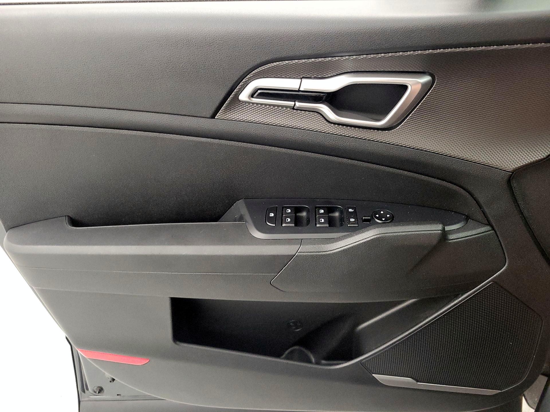 Thumbnail: 2023 Kia Sportage - 12