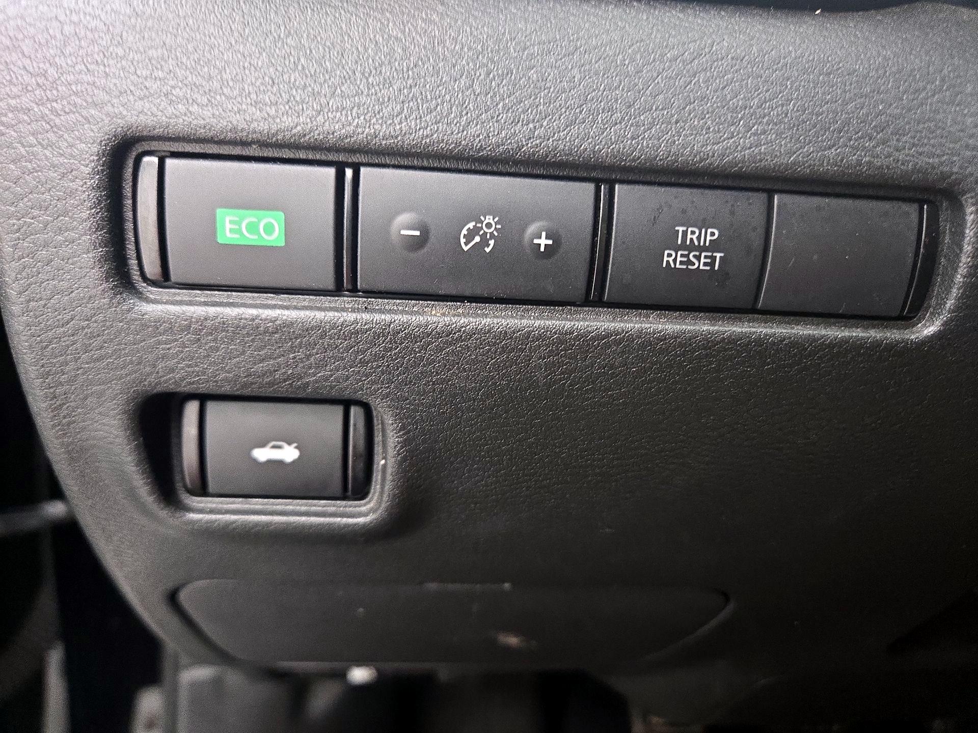 Thumbnail: 2023 Nissan Sentra - 13