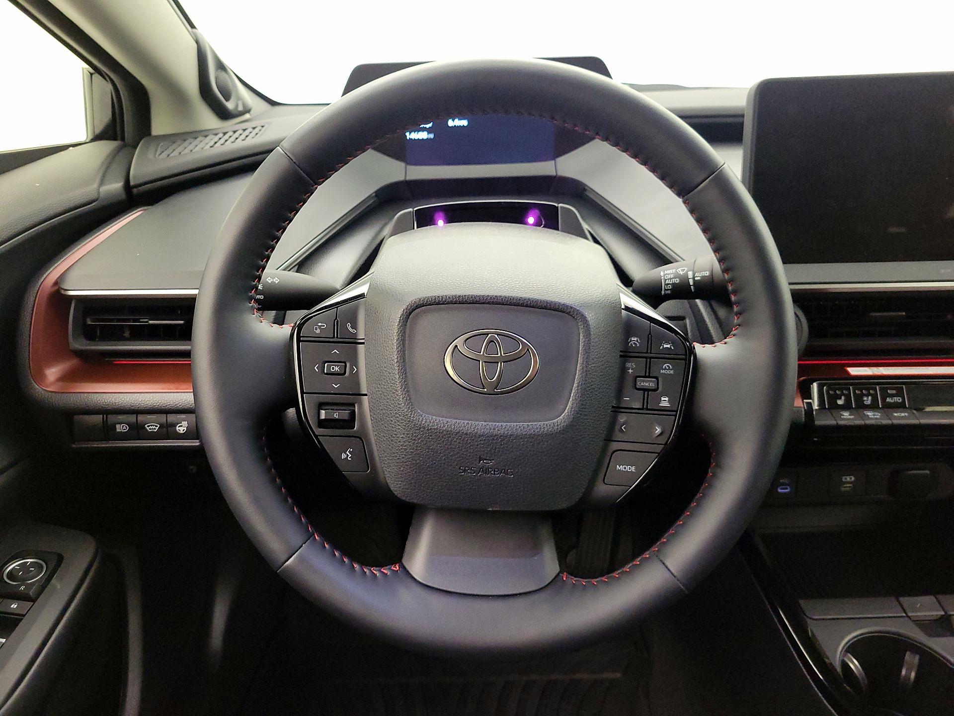 Thumbnail: 2024 Toyota Prius Prime - 10