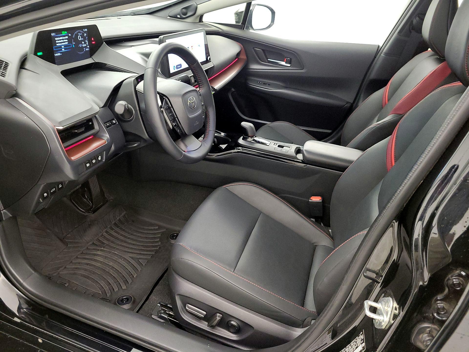 Thumbnail: 2024 Toyota Prius Prime - 11