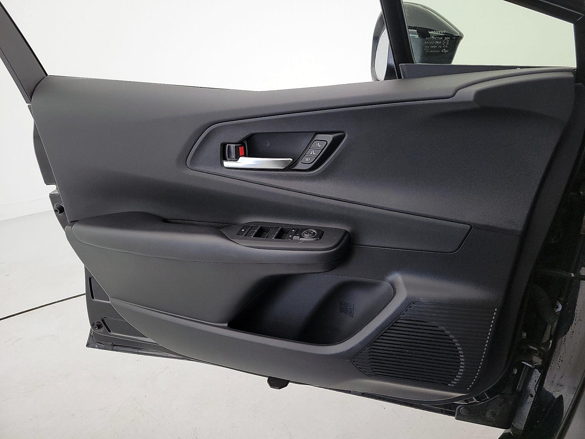 Thumbnail: 2024 Toyota Prius Prime - 12