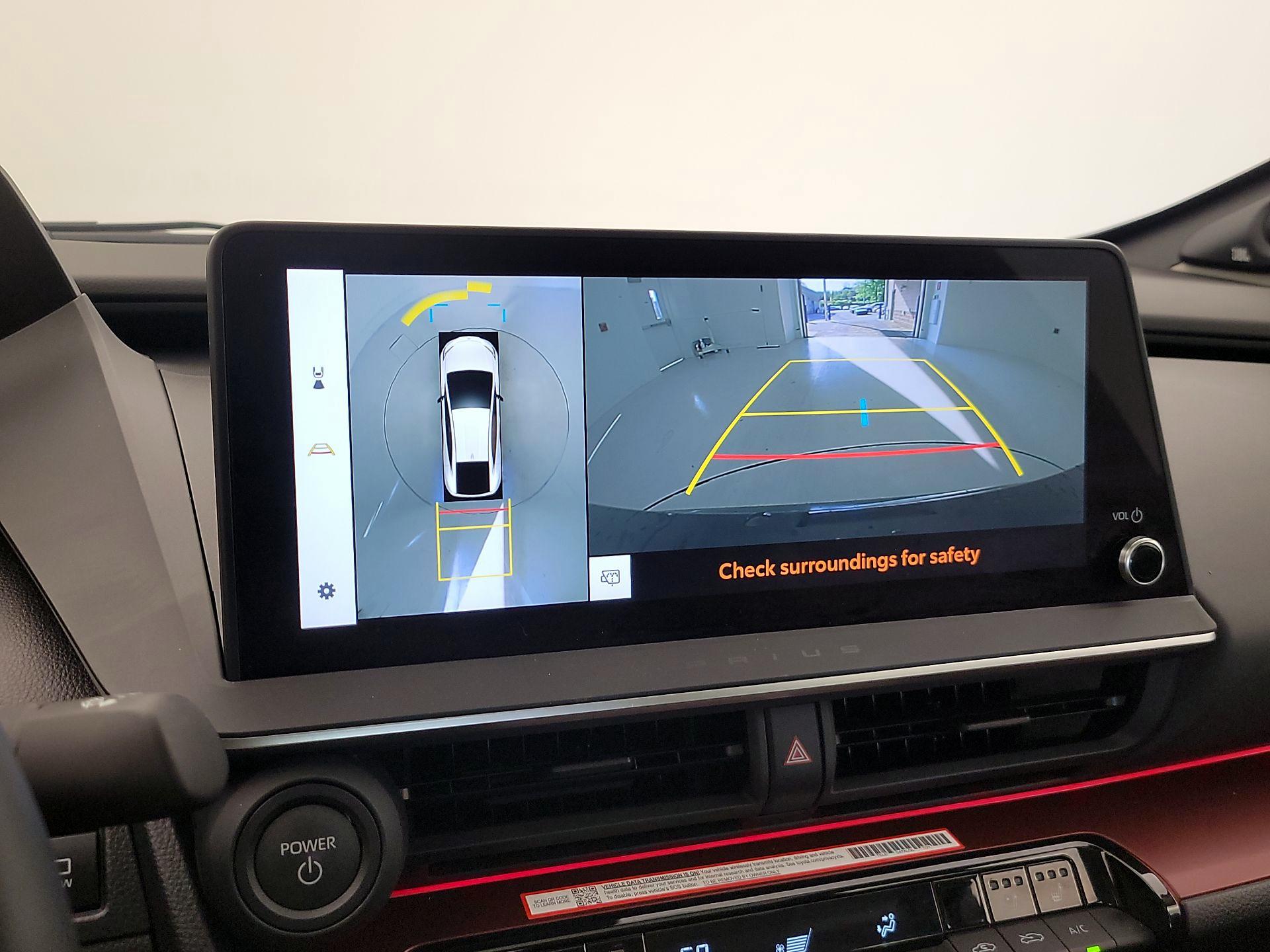 Thumbnail: 2024 Toyota Prius Prime - 14