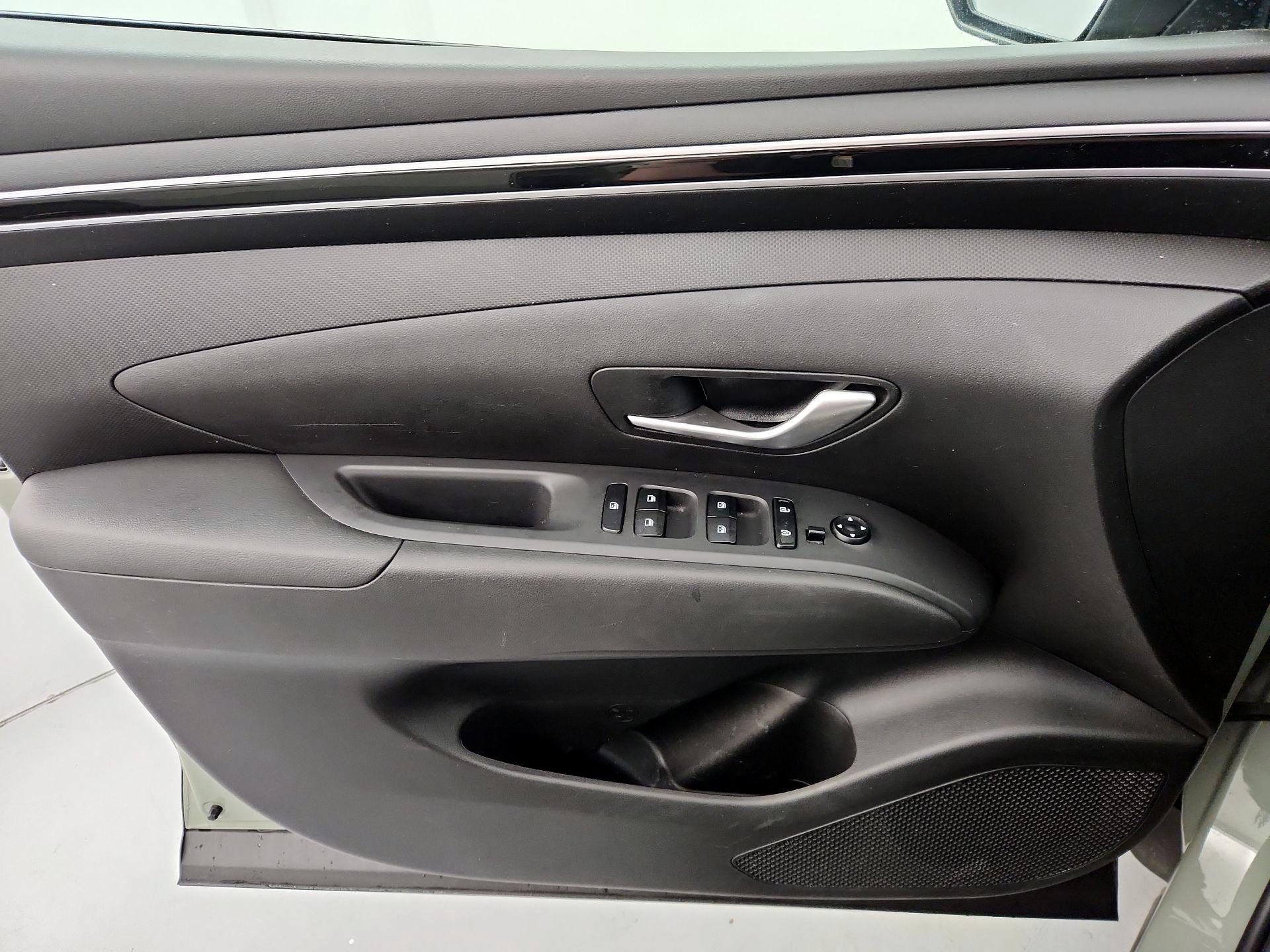 Thumbnail: 2023 Hyundai Santa Cruz - 12