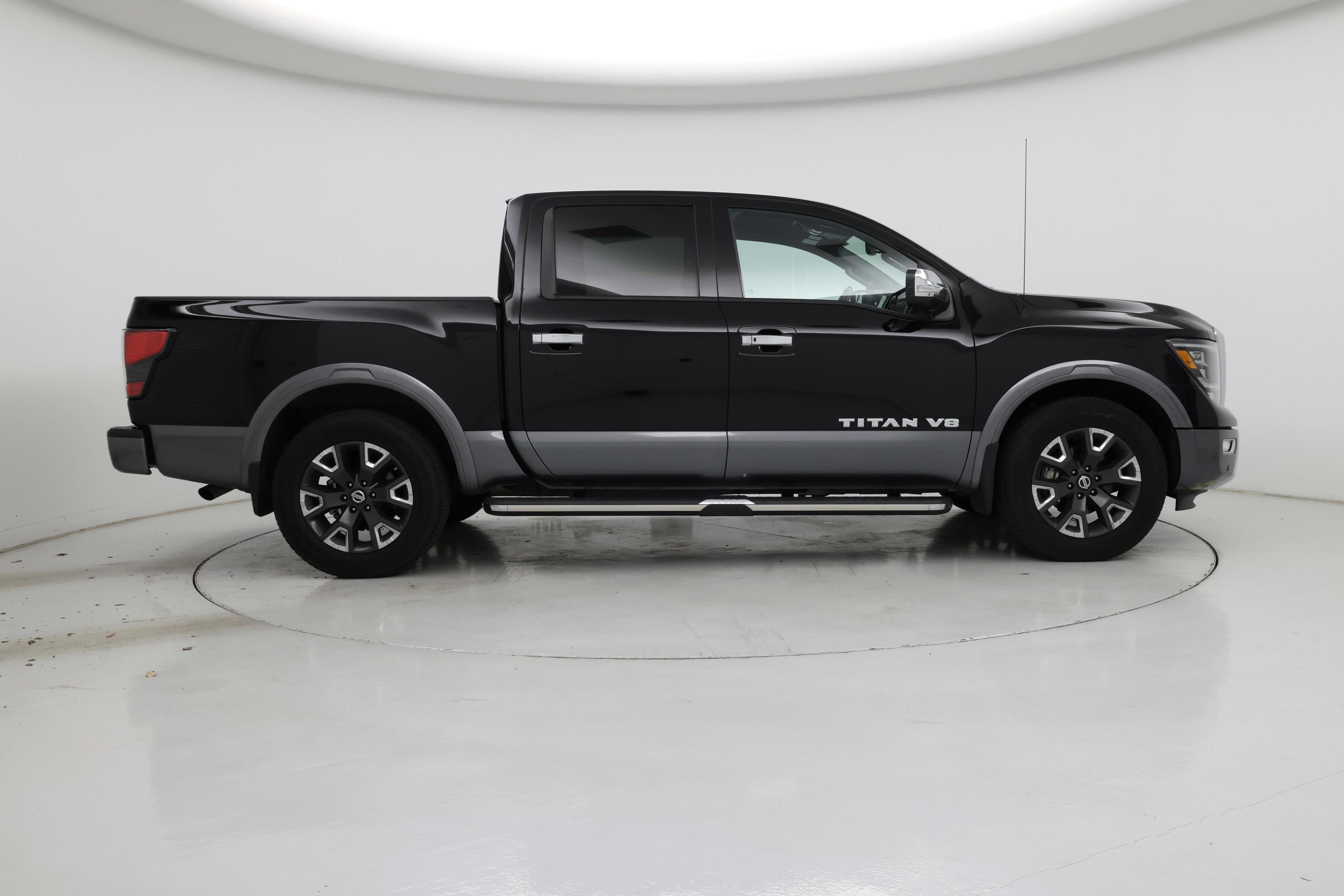 Thumbnail: 2020 Nissan Titan - 7