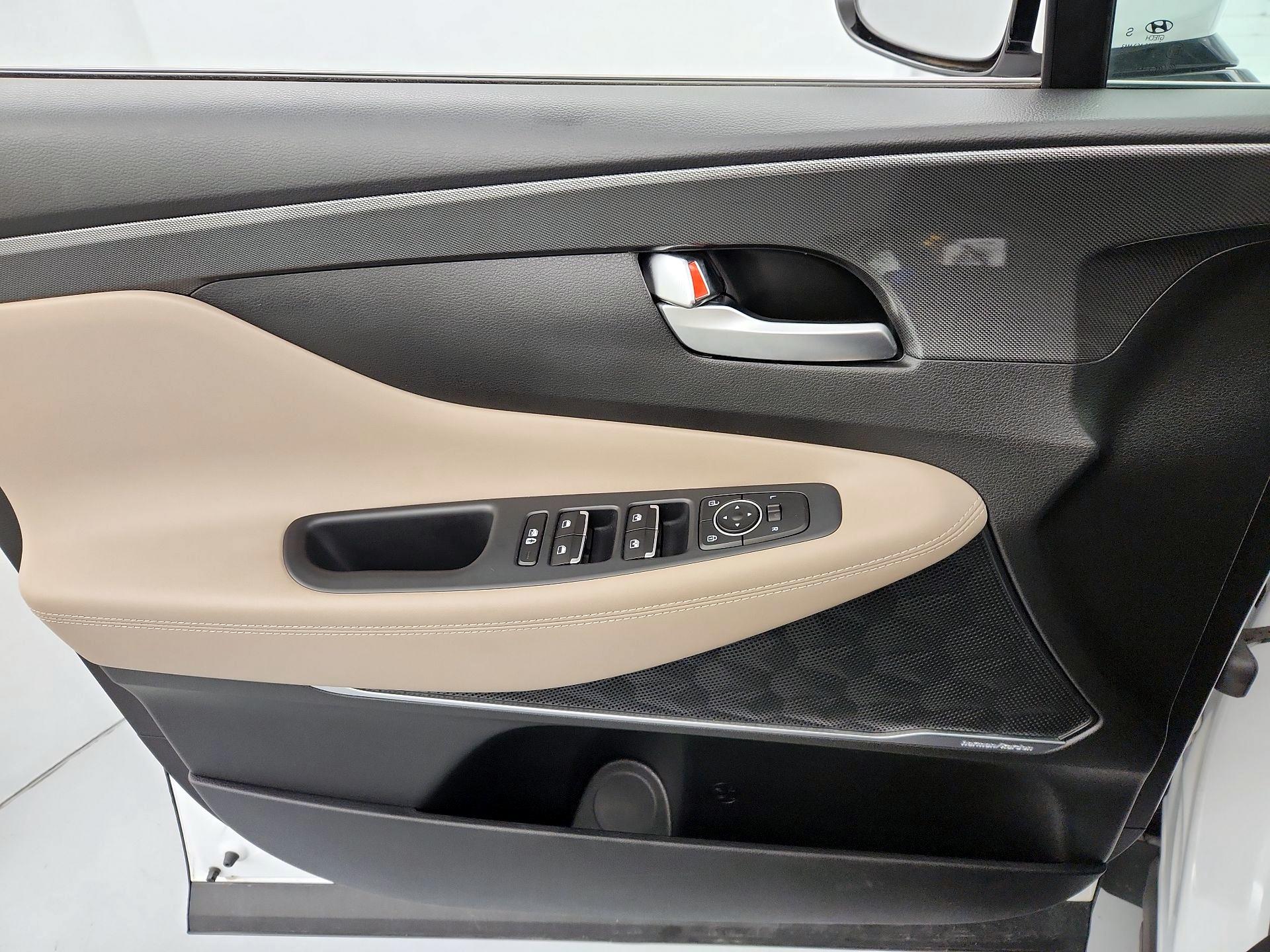 Thumbnail: 2023 Hyundai Santa Fe - 12