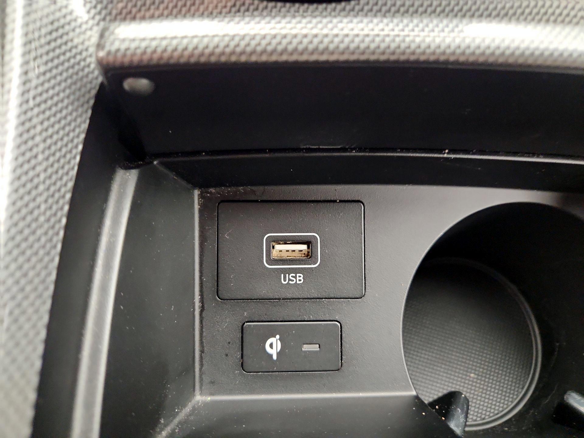 Thumbnail: 2023 Hyundai Santa Fe - 19