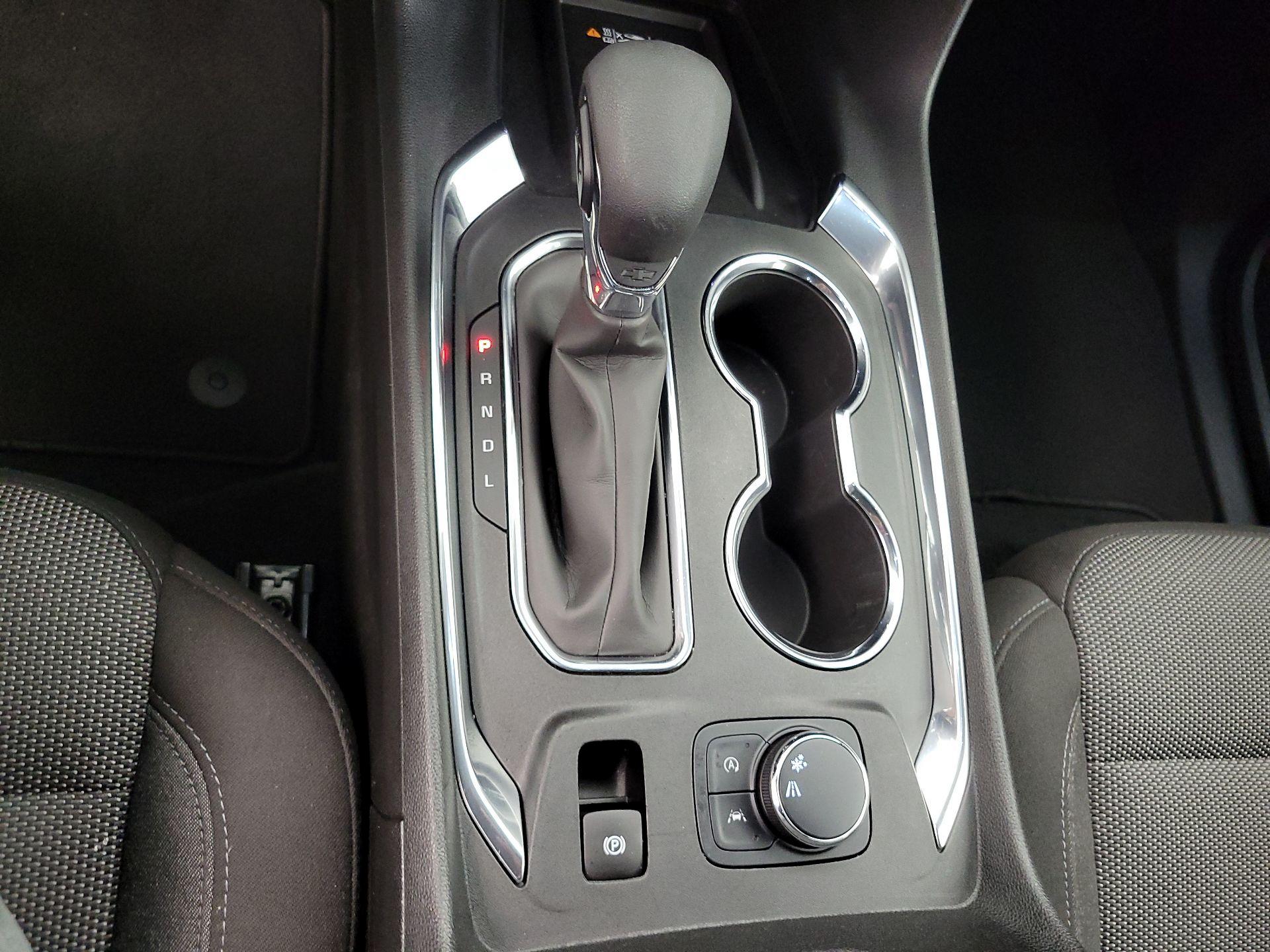 Thumbnail: 2023 Chevrolet Traverse - 17