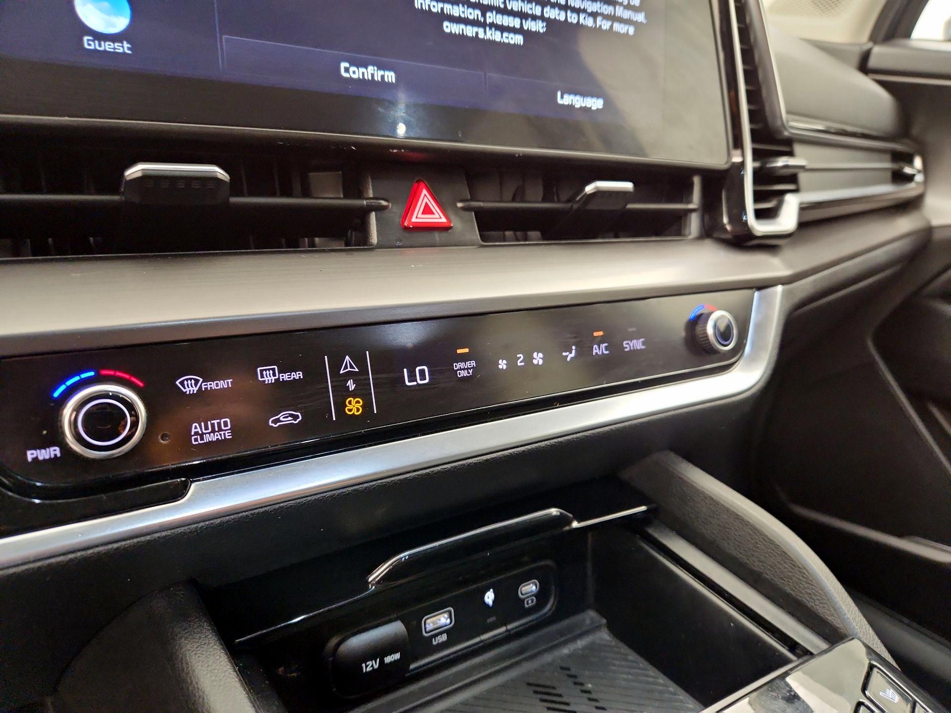 Thumbnail: 2023 Kia Sportage - 16