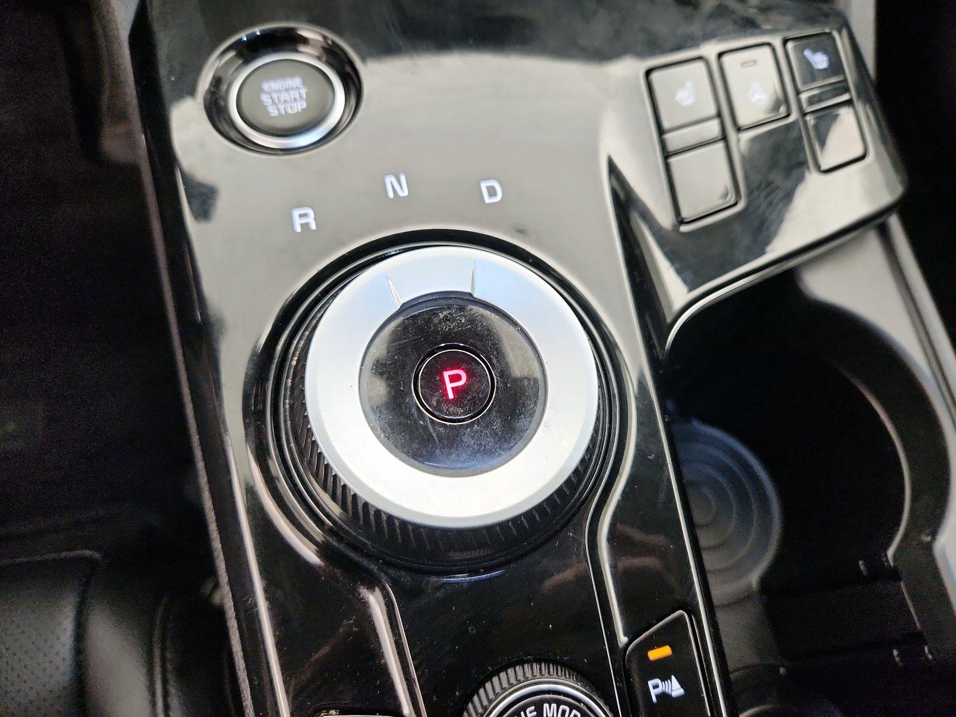 Thumbnail: 2023 Kia Sportage - 17