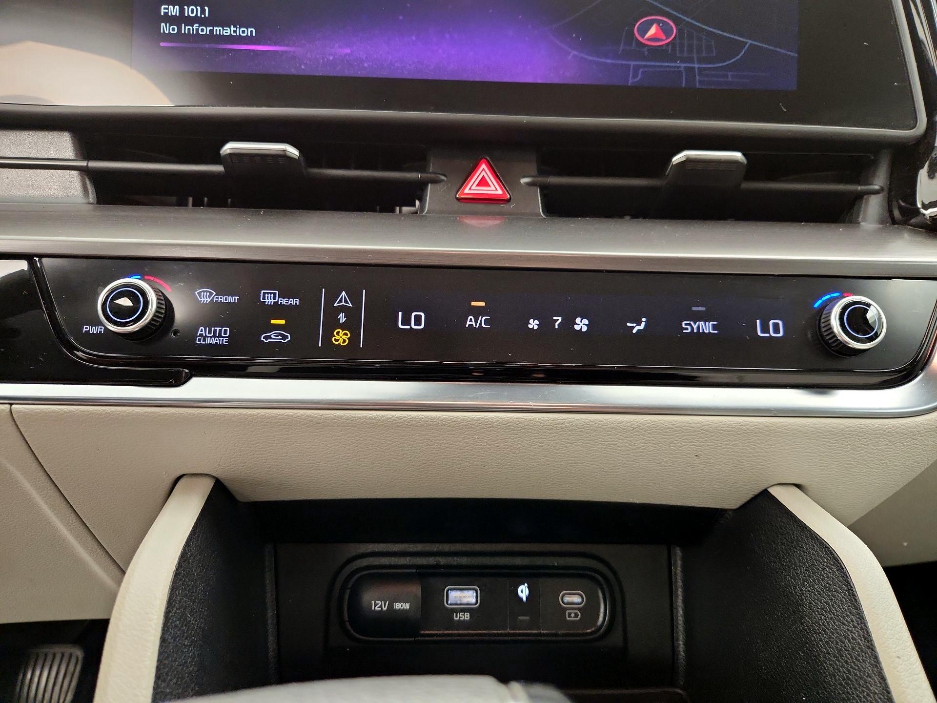 Thumbnail: 2023 Kia Sportage - 17
