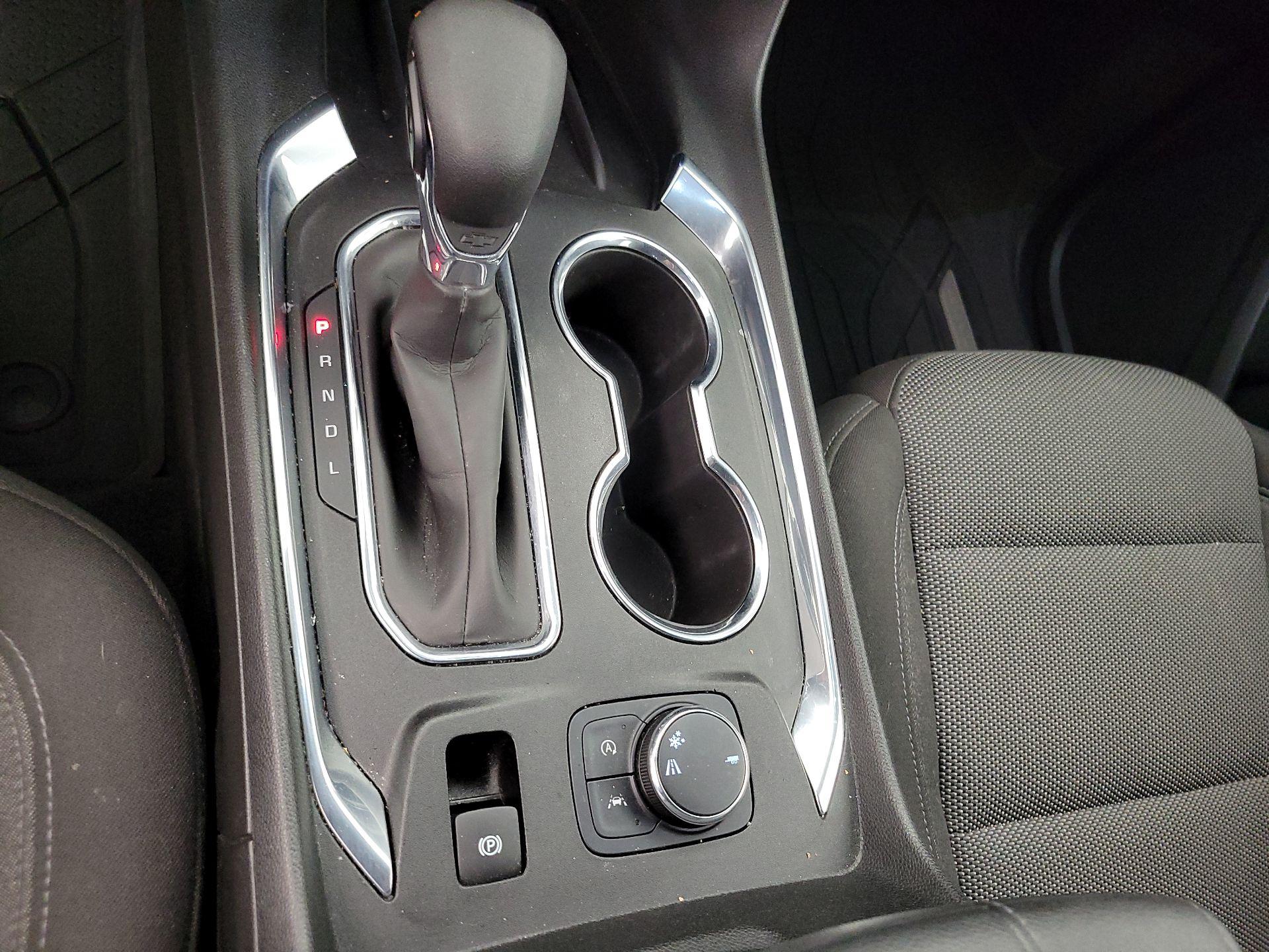 Thumbnail: 2023 Chevrolet Traverse - 17