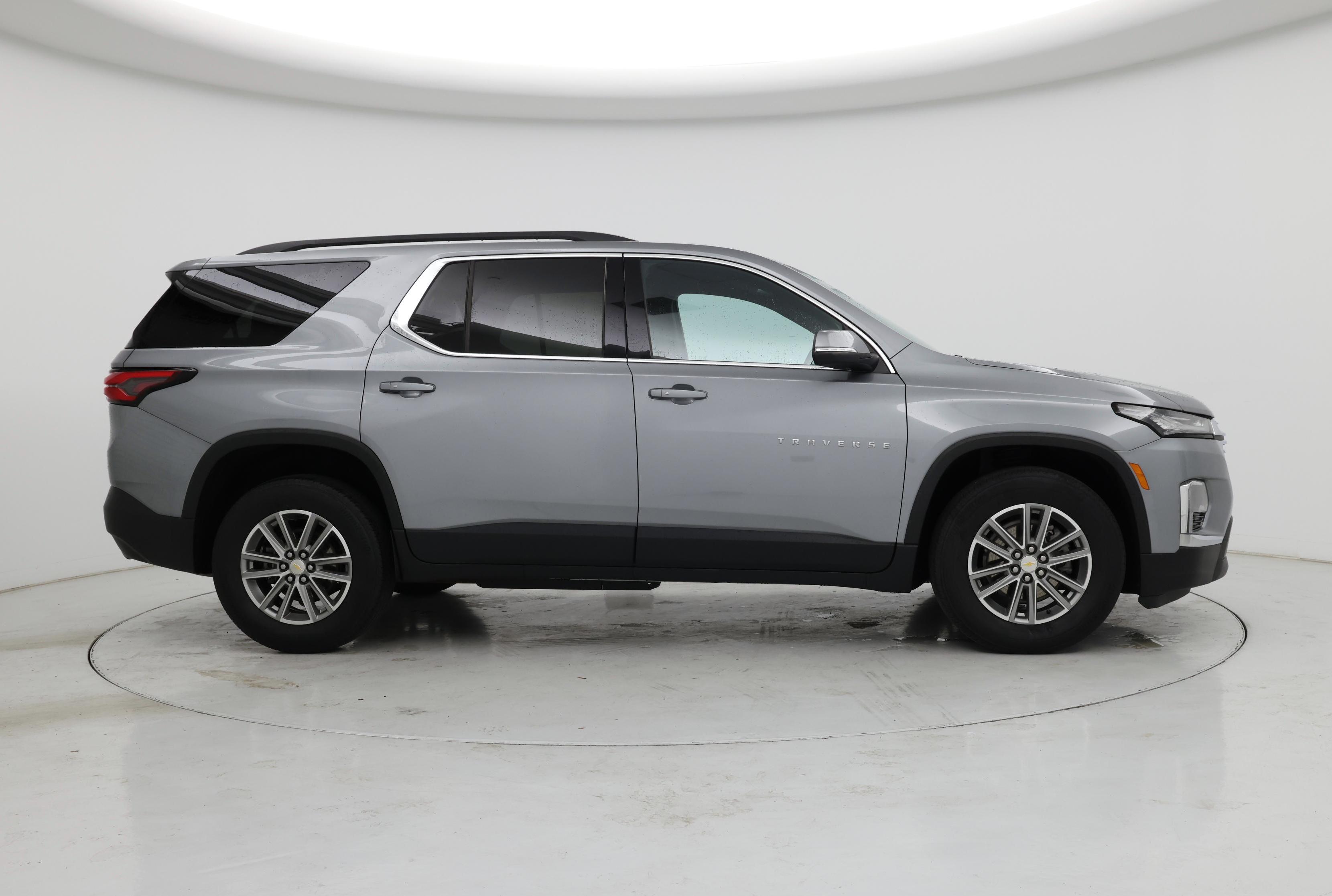 Thumbnail: 2023 Chevrolet Traverse - 7