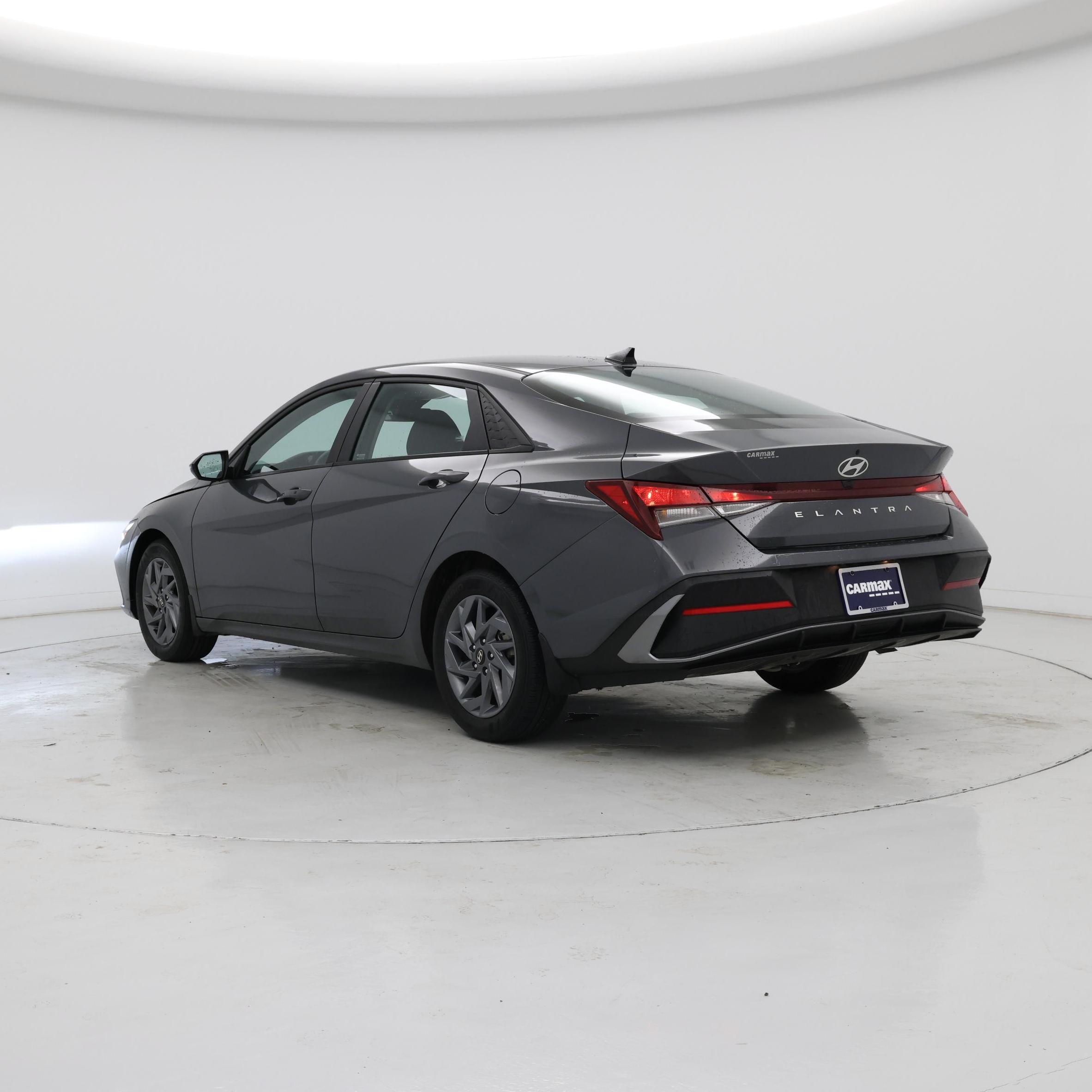 Thumbnail: 2024 Hyundai Elantra - 2