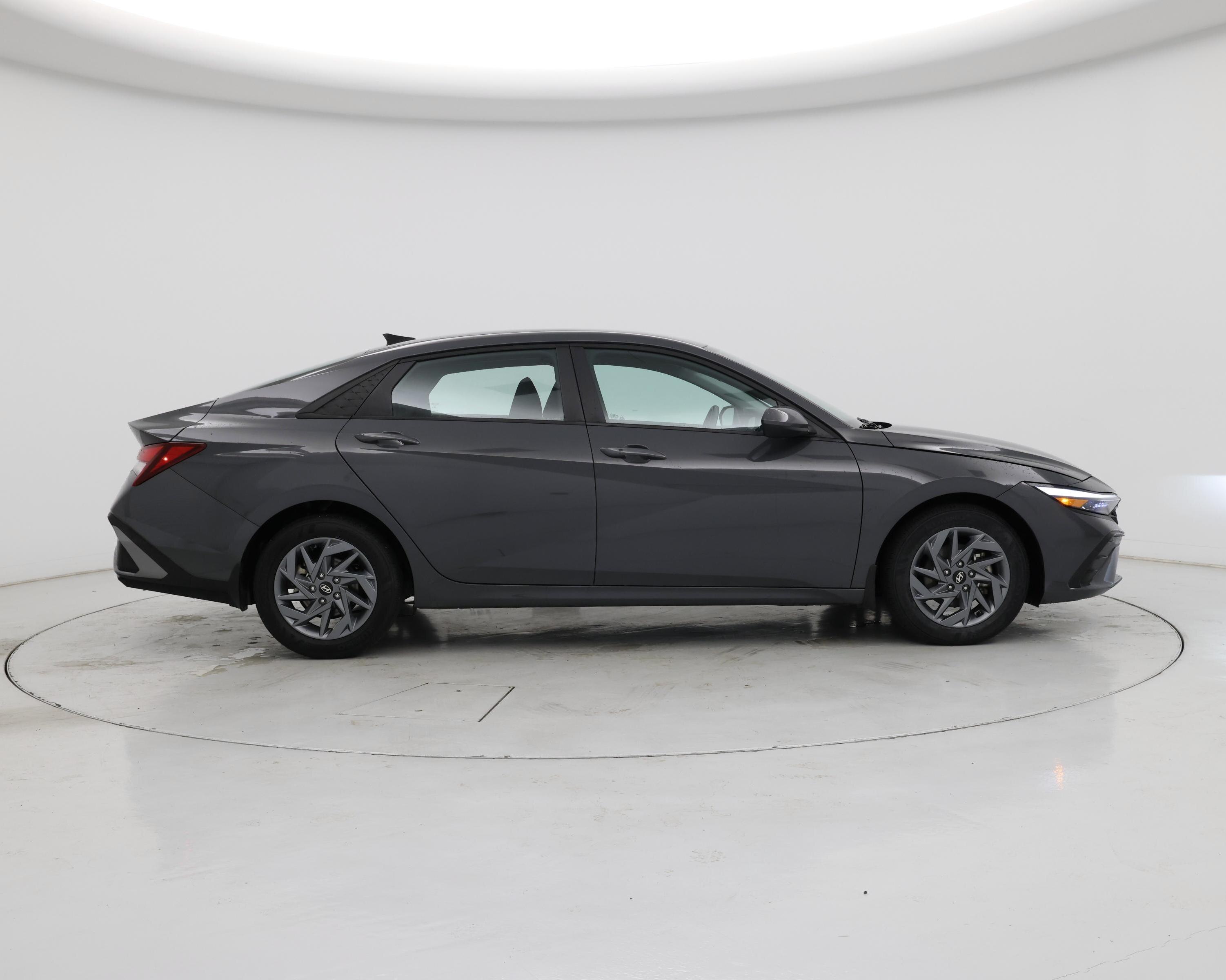 Thumbnail: 2024 Hyundai Elantra - 7