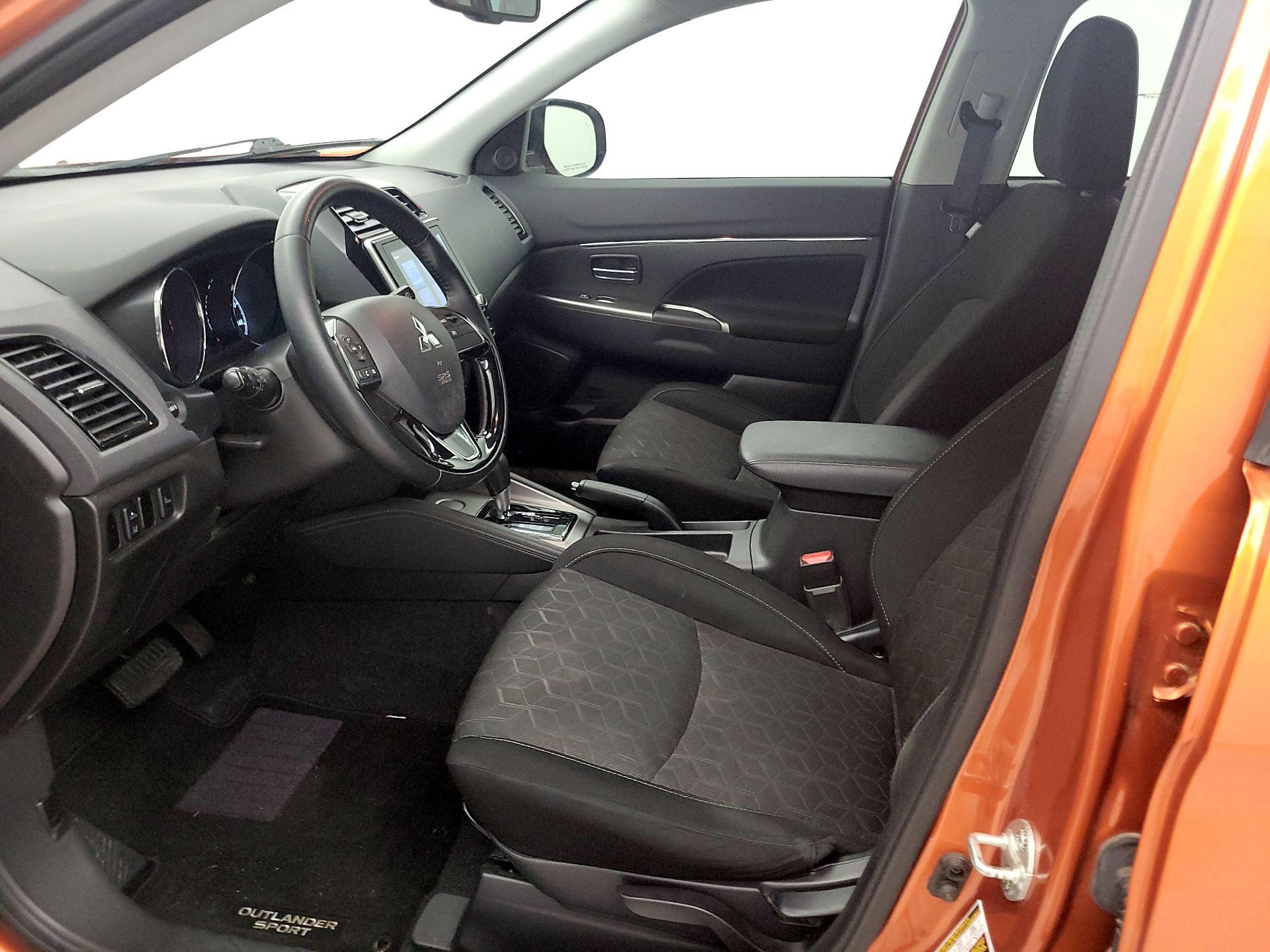 Thumbnail: 2021 Mitsubishi Outlander Sport - 11