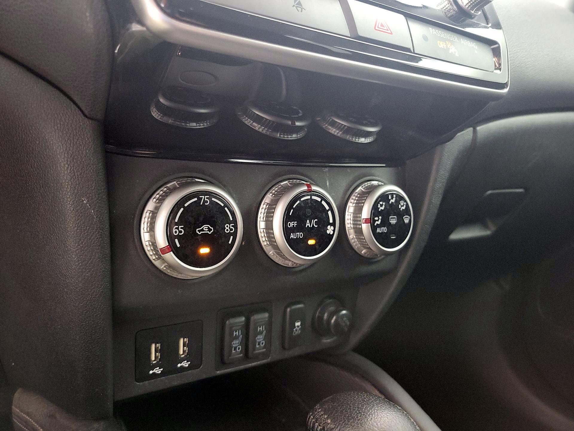 Thumbnail: 2021 Mitsubishi Outlander Sport - 16