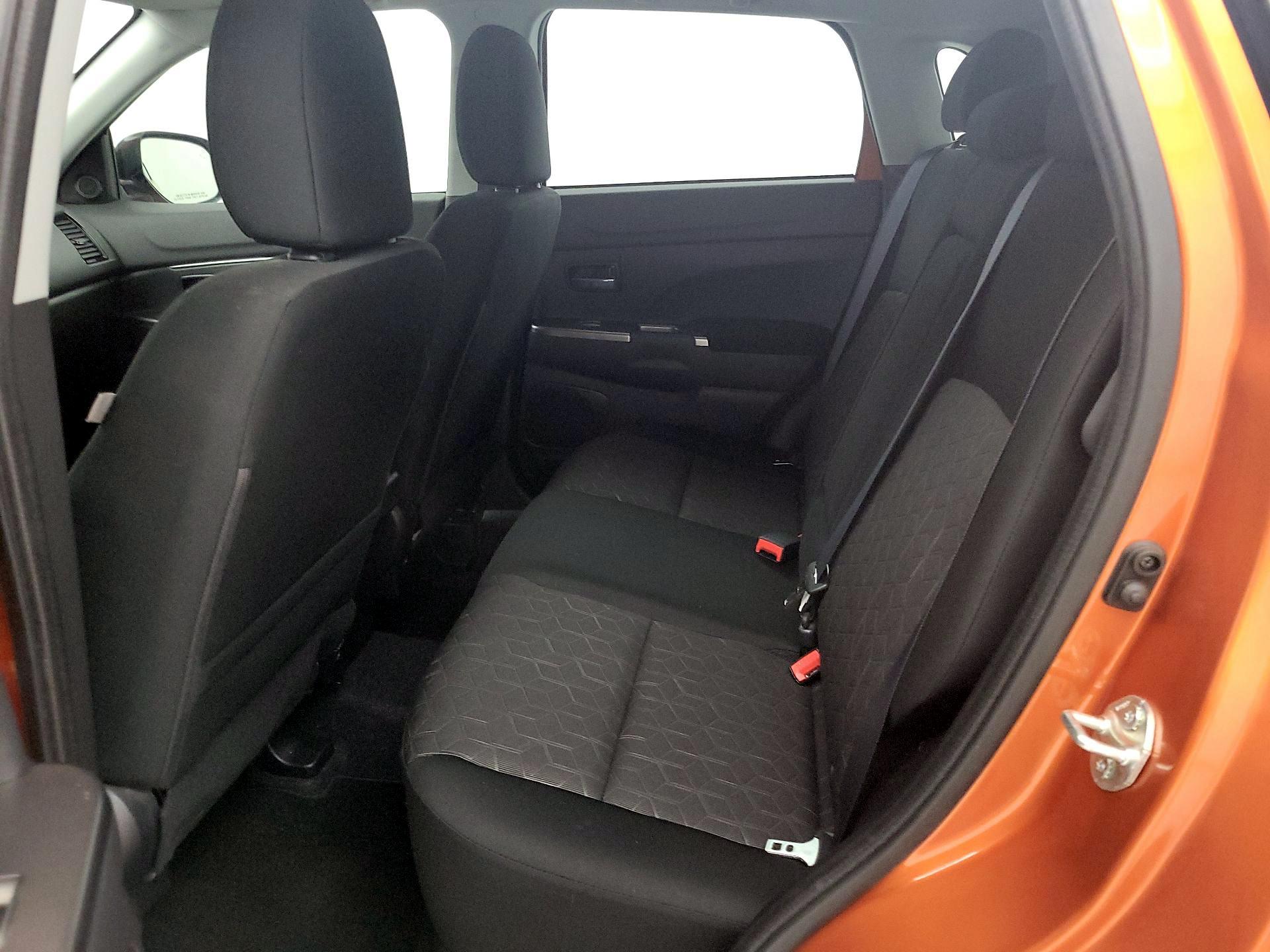 Thumbnail: 2021 Mitsubishi Outlander Sport - 19