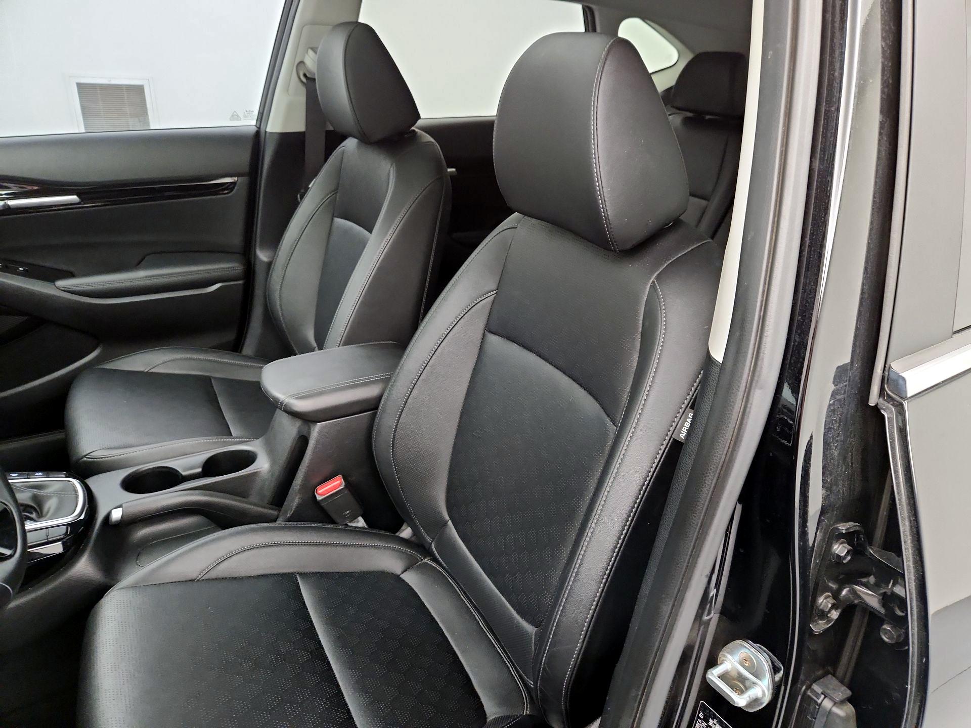 Thumbnail: 2023 Kia Seltos - 11