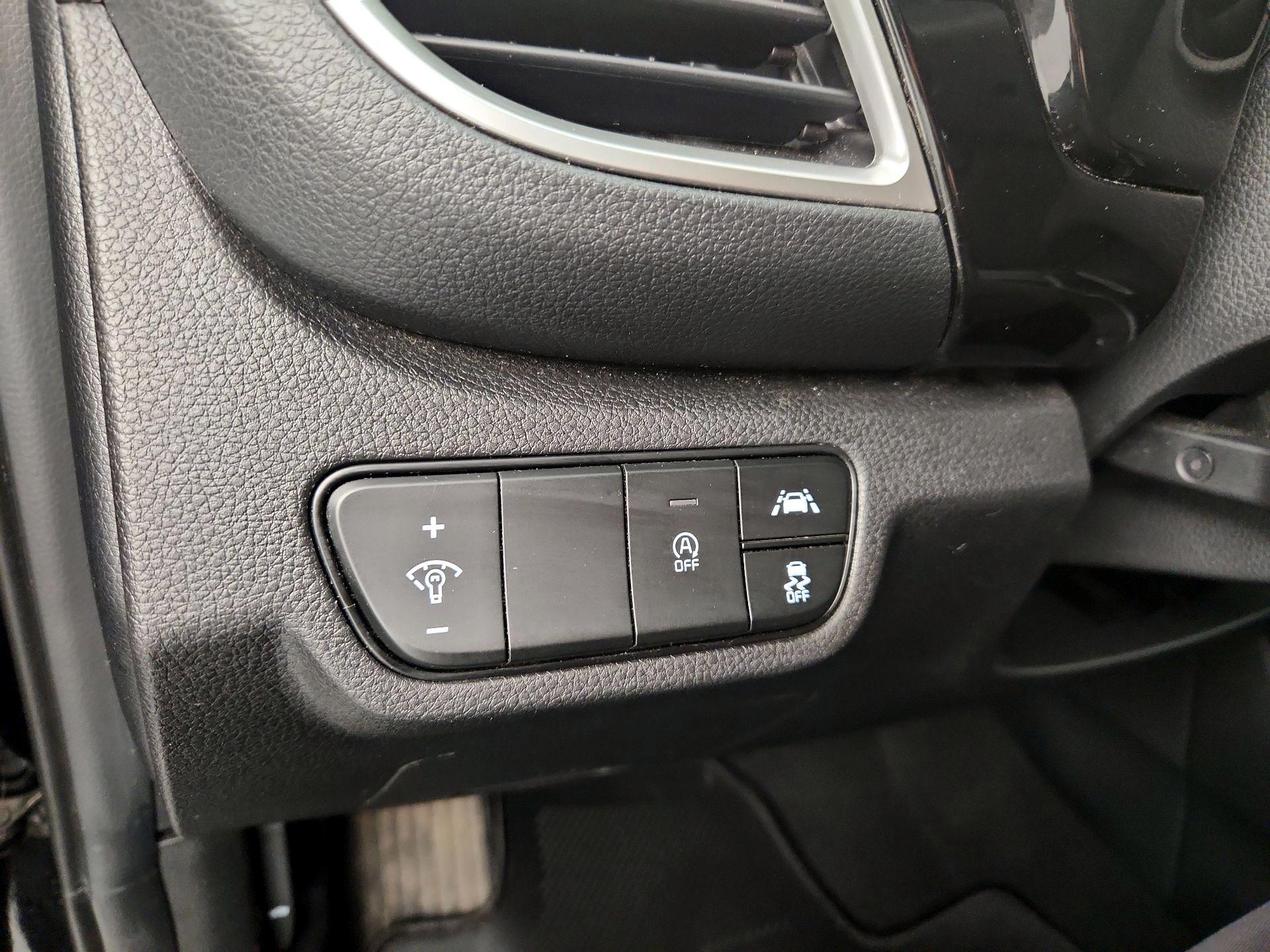 Thumbnail: 2023 Kia Seltos - 13