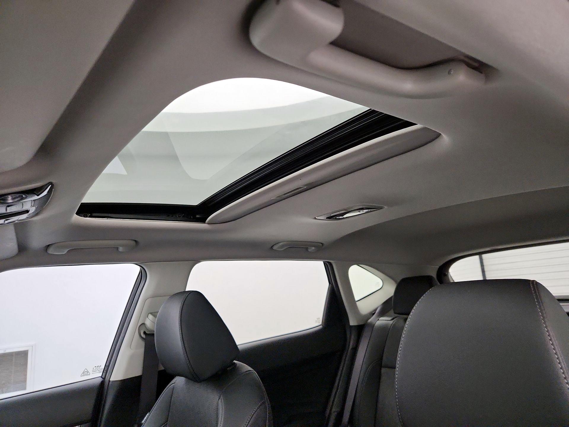 Thumbnail: 2023 Kia Seltos - 20