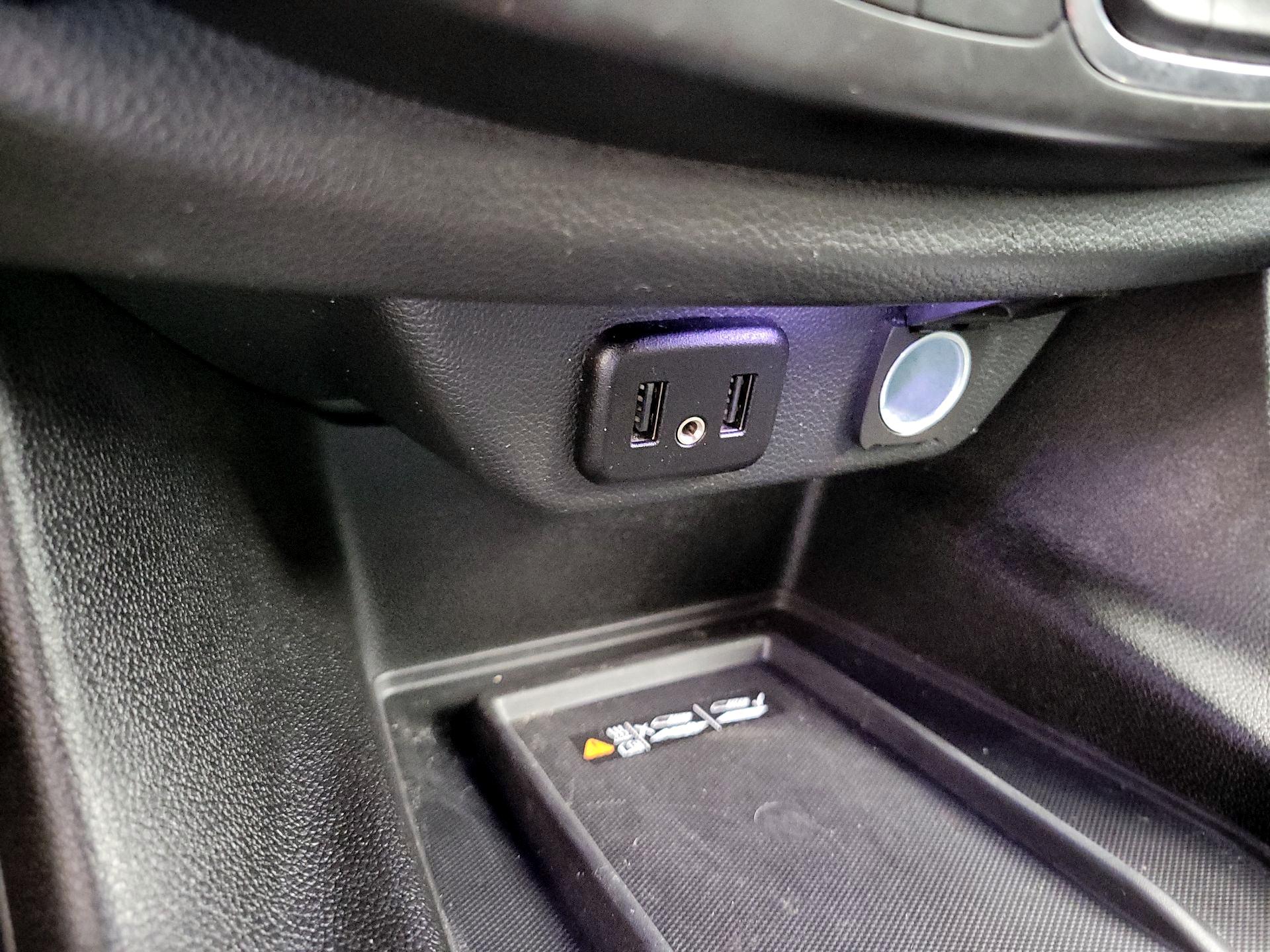 Thumbnail: 2023 Chevrolet Traverse - 18