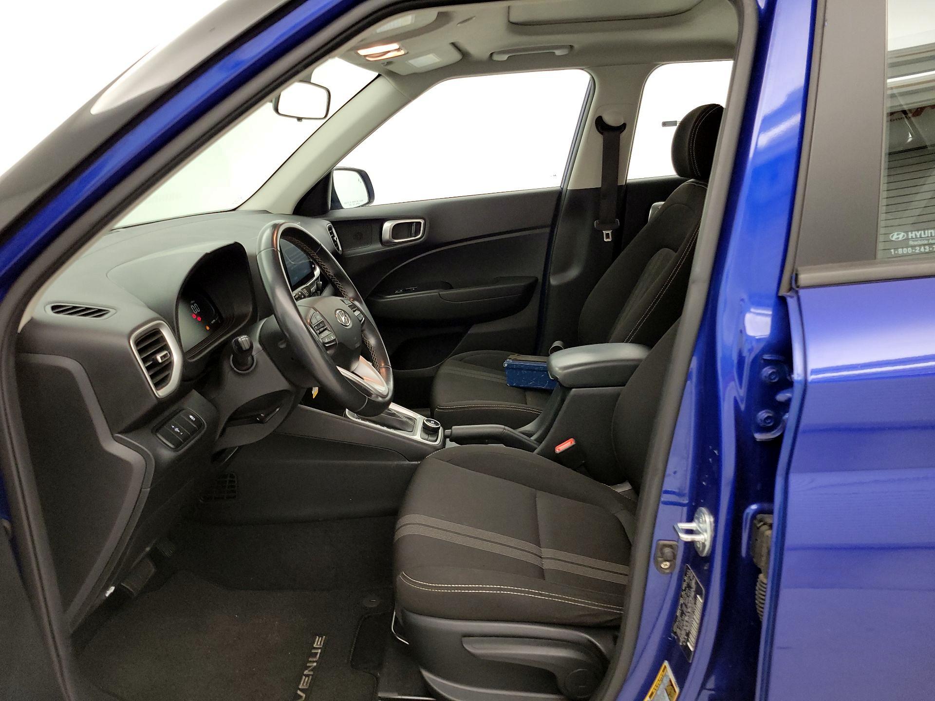 Thumbnail: 2023 Hyundai Venue - 11