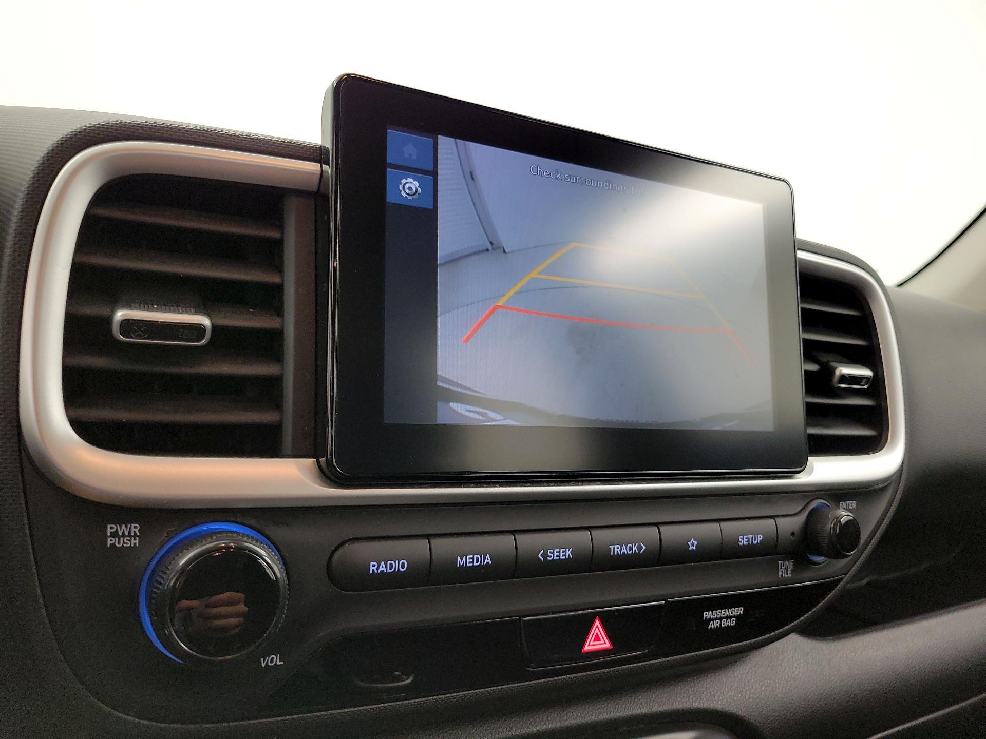 Thumbnail: 2023 Hyundai Venue - 14