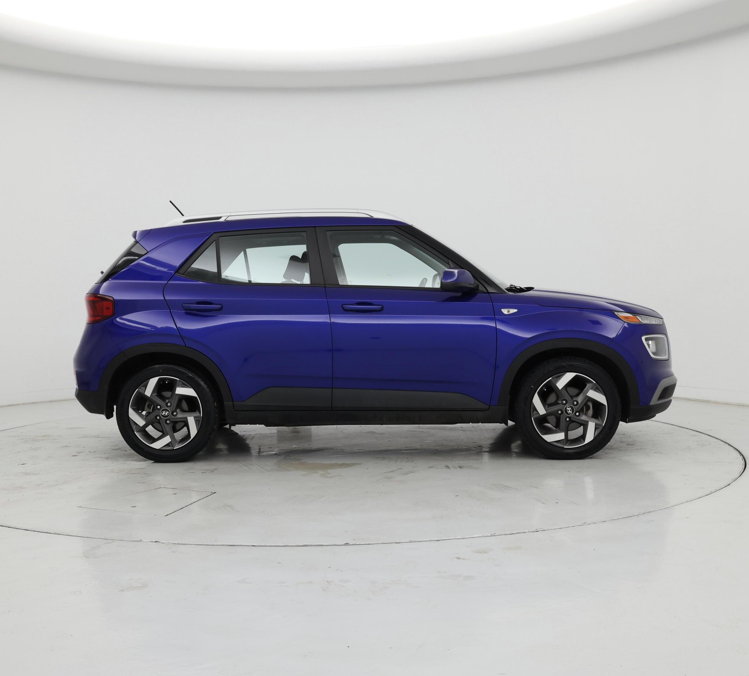 Thumbnail: 2023 Hyundai Venue - 7