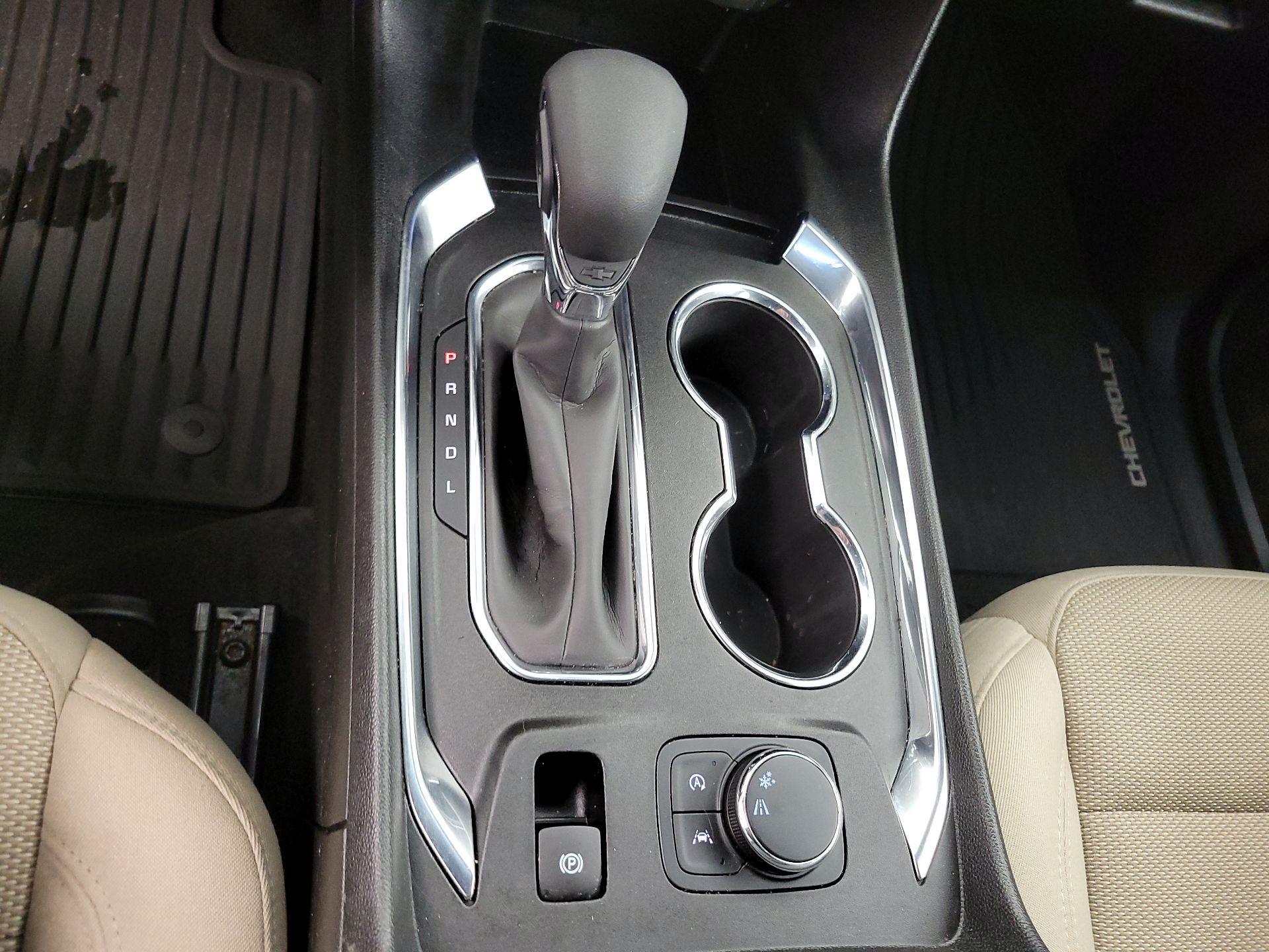 Thumbnail: 2023 Chevrolet Traverse - 17