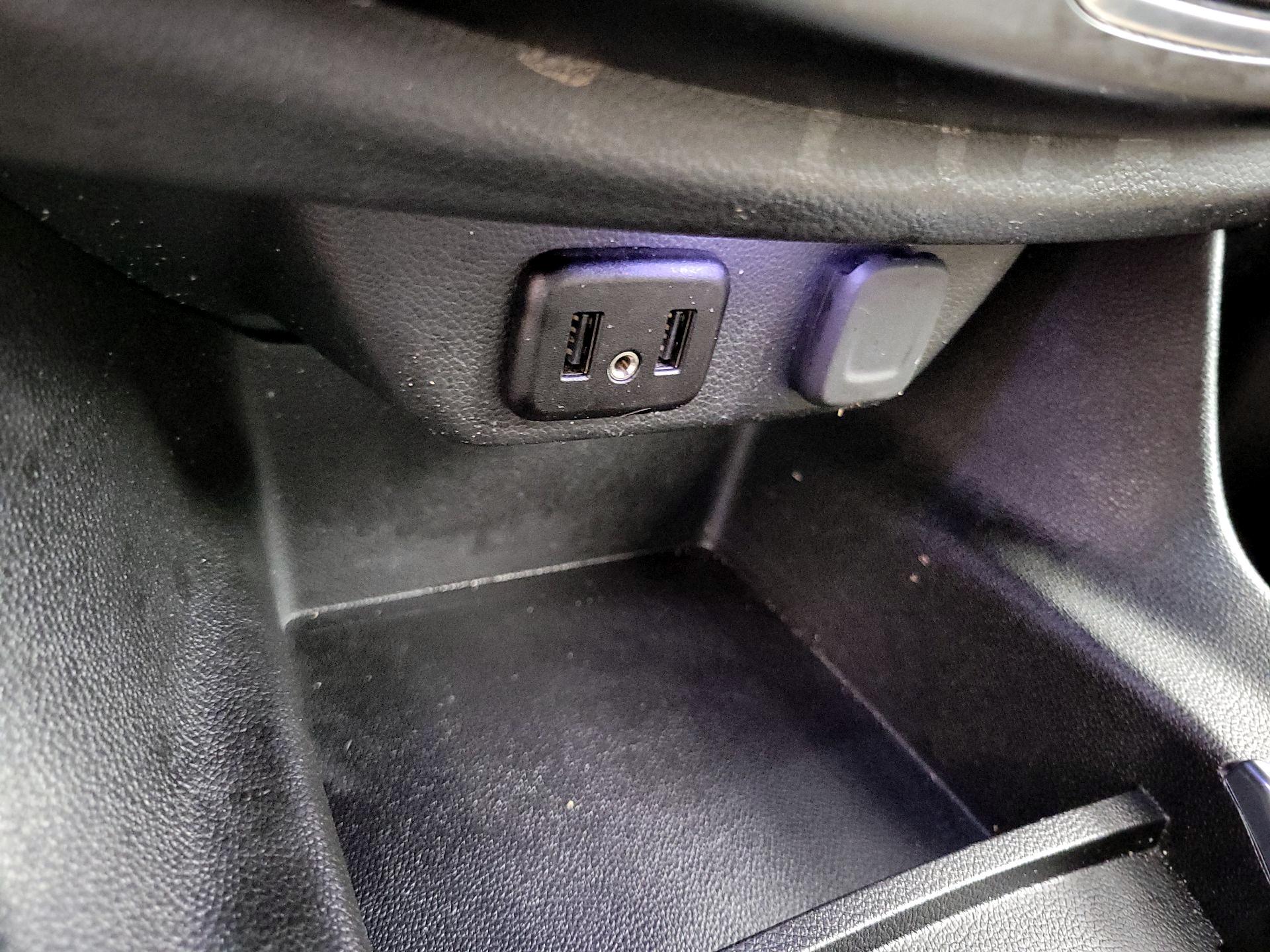 Thumbnail: 2023 Chevrolet Traverse - 18