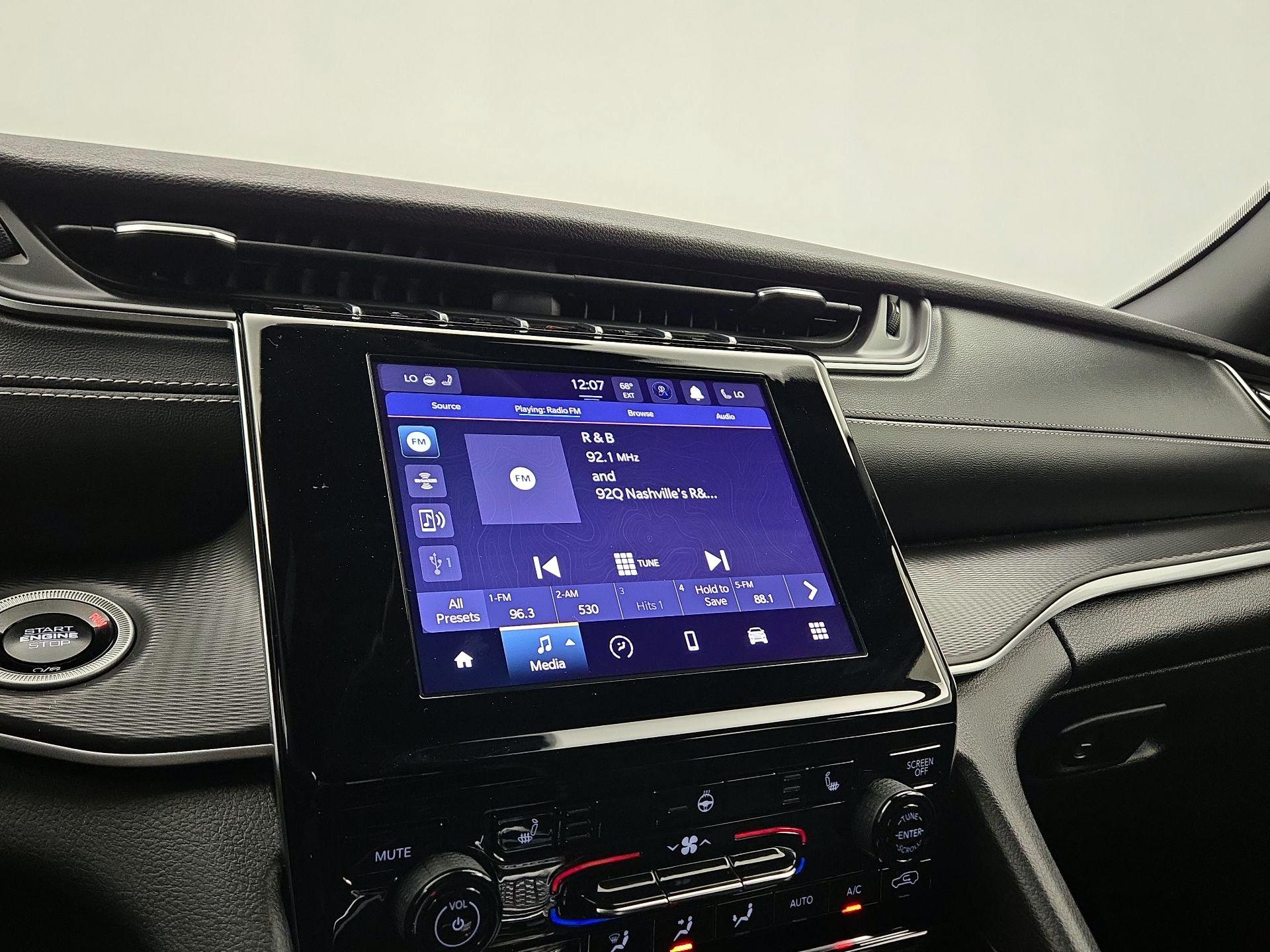 Thumbnail: 2024 Jeep Grand Cherokee - 15