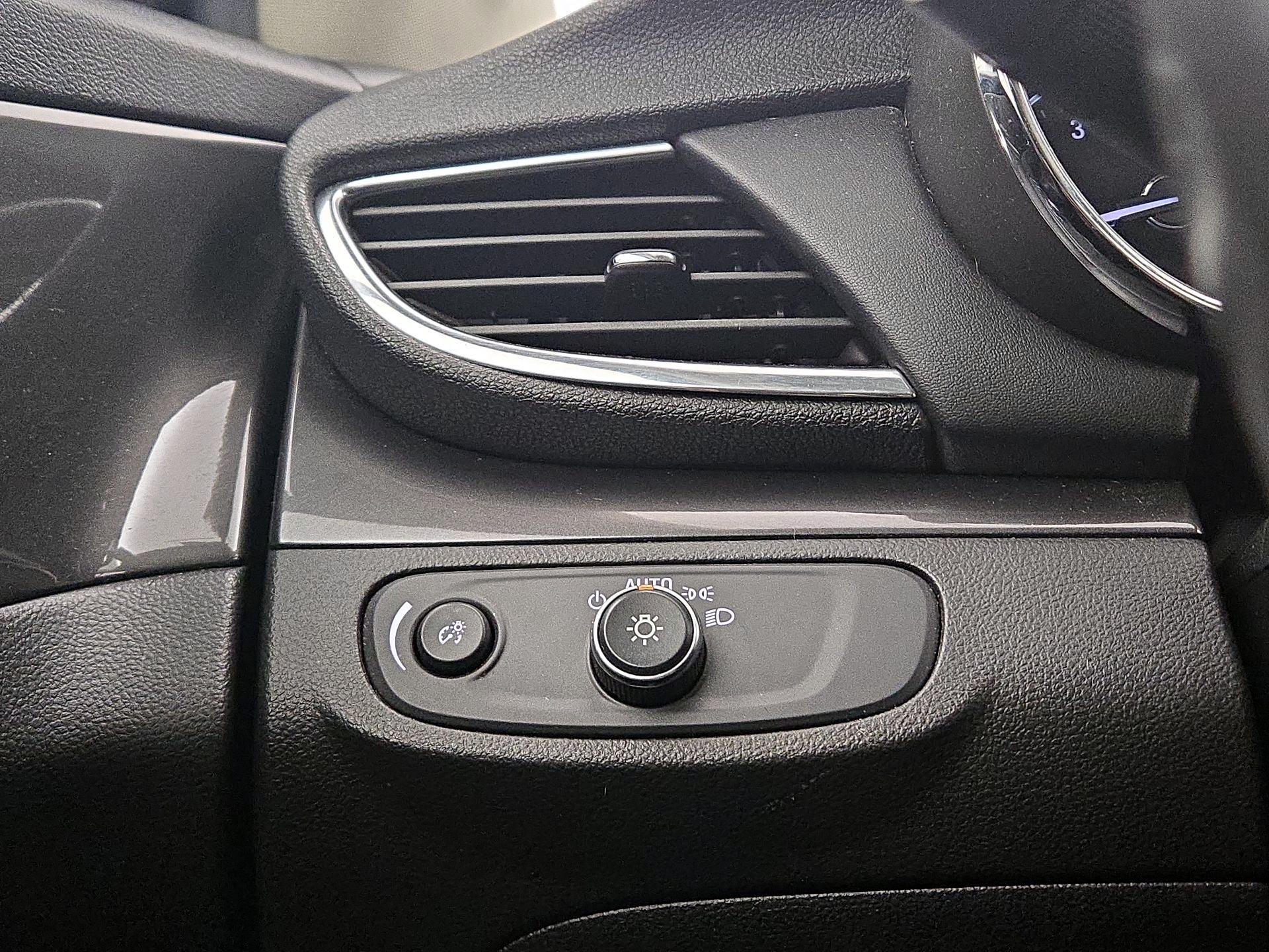 Thumbnail: 2020 Buick Encore - 13