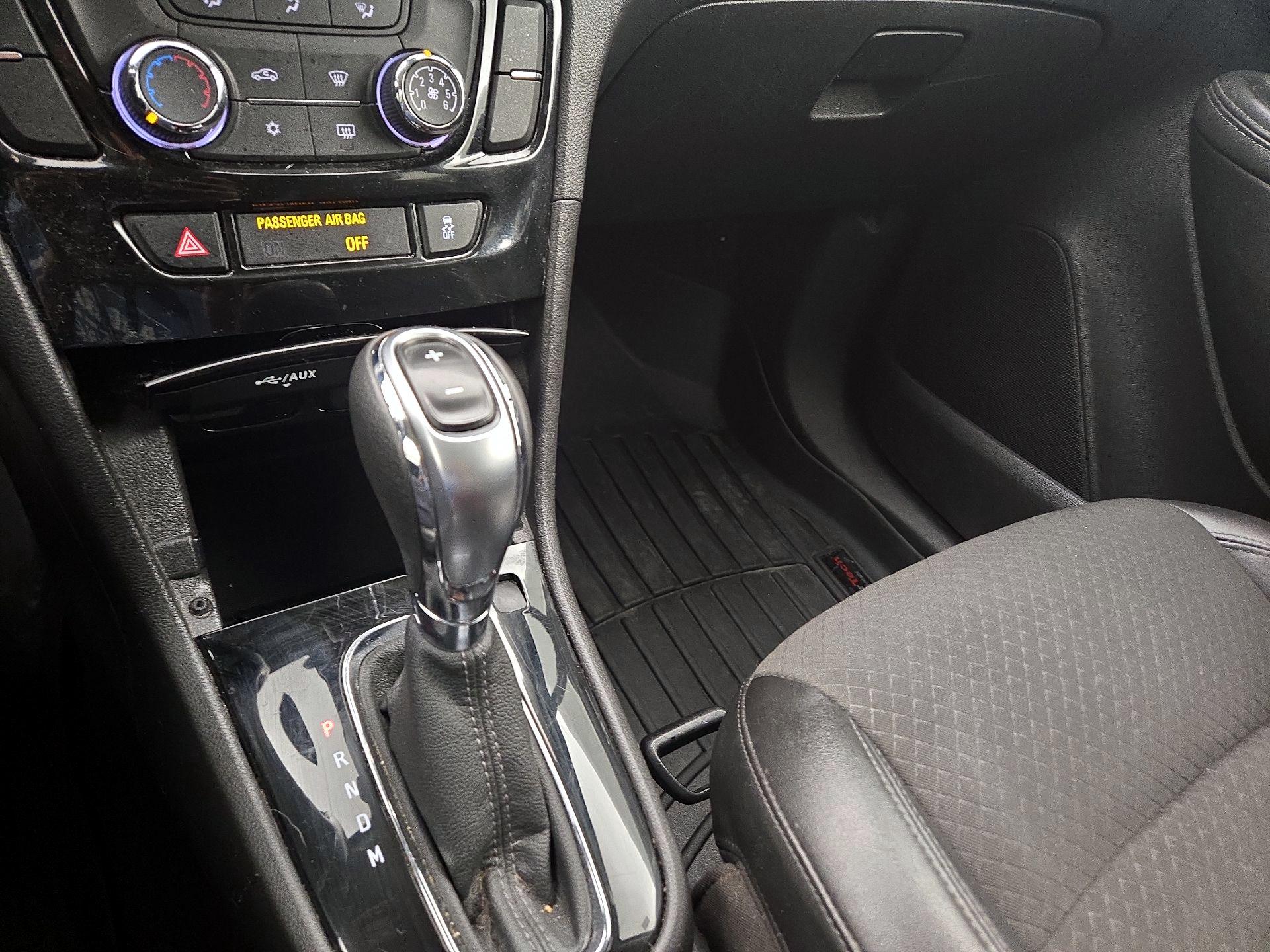 Thumbnail: 2020 Buick Encore - 17