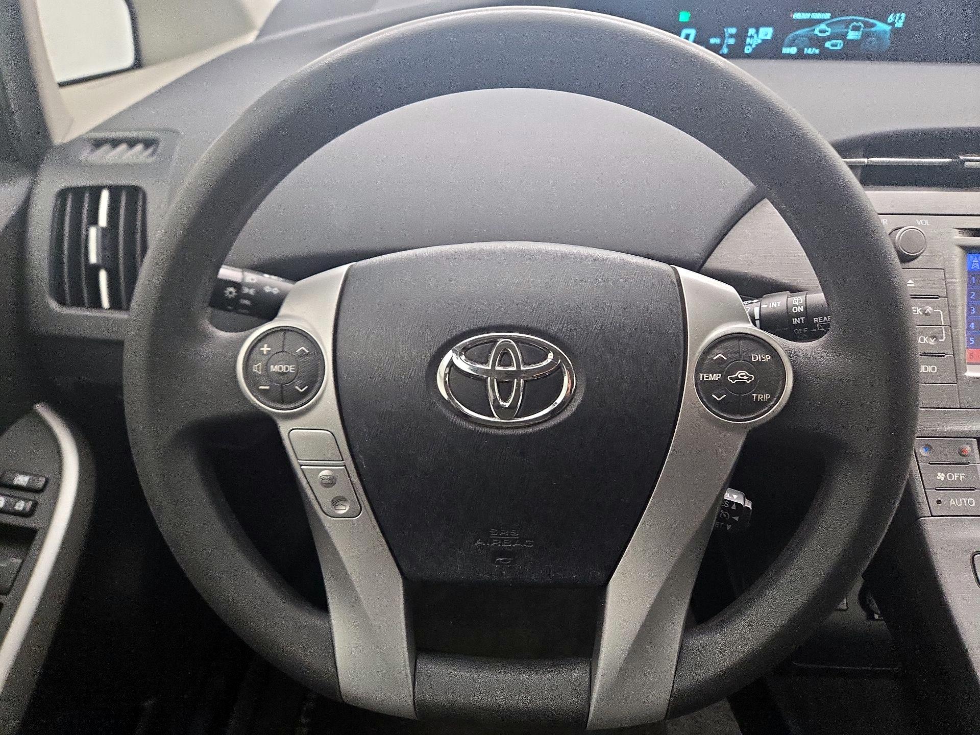 Thumbnail: 2015 Toyota Prius - 10