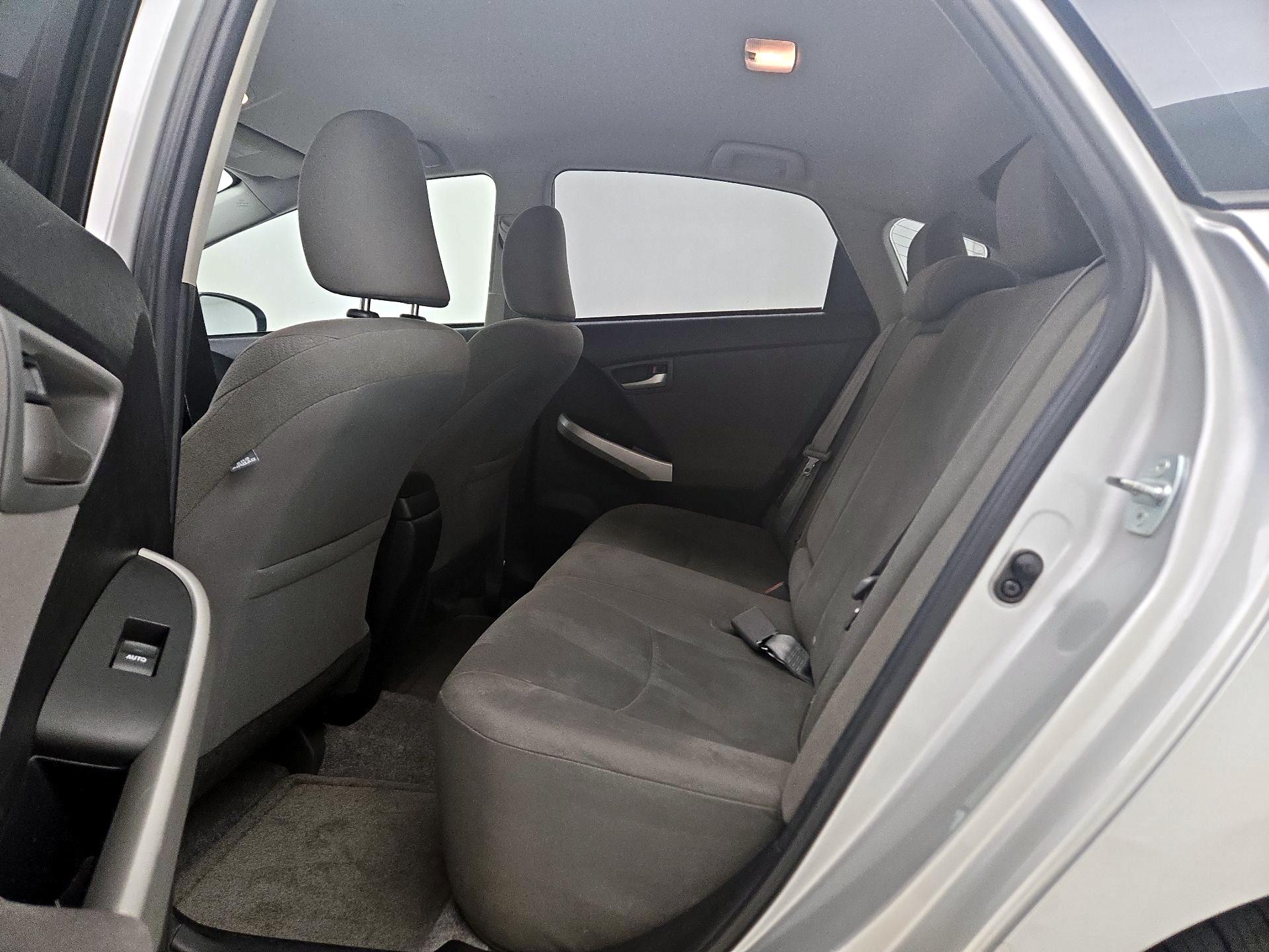 Thumbnail: 2015 Toyota Prius - 19